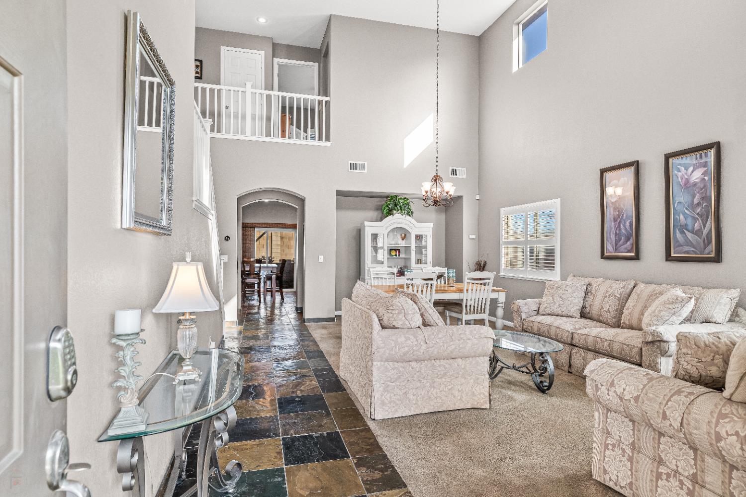 7009 Finale Ln, Hughson, CA 95326