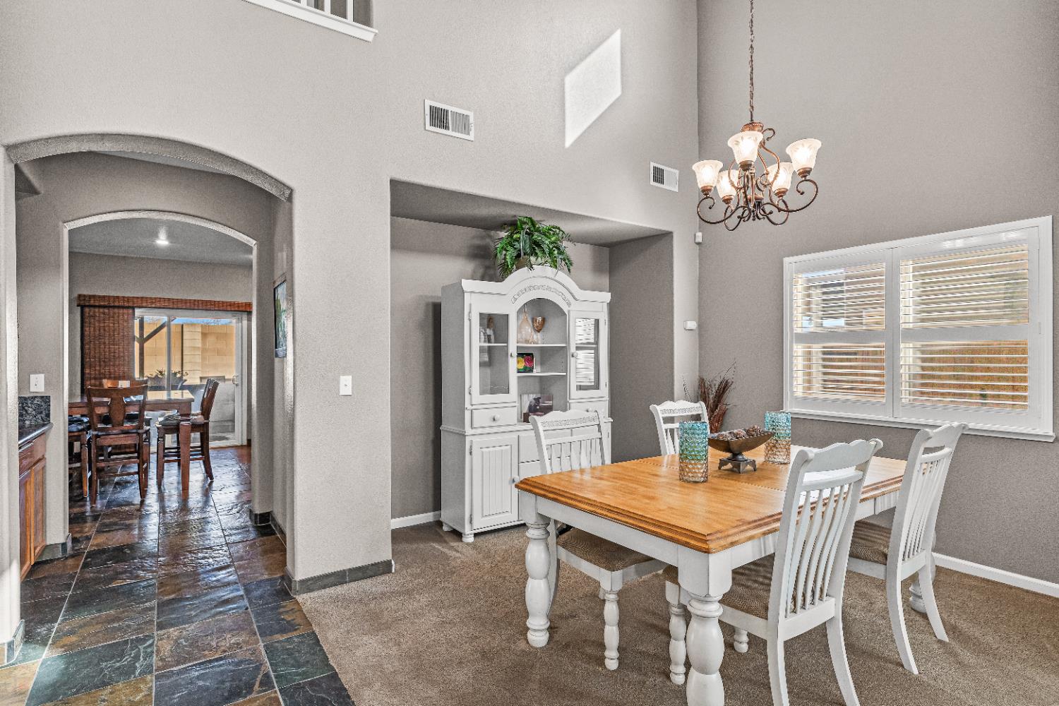 7009 Finale Ln, Hughson, CA 95326