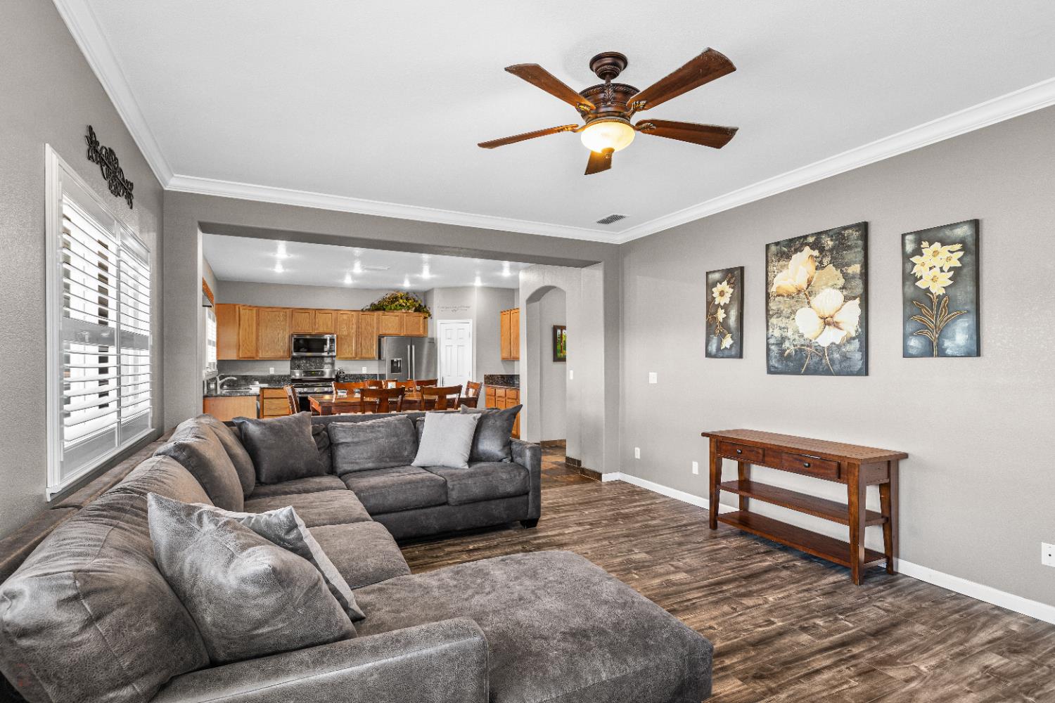 7009 Finale Ln, Hughson, CA 95326