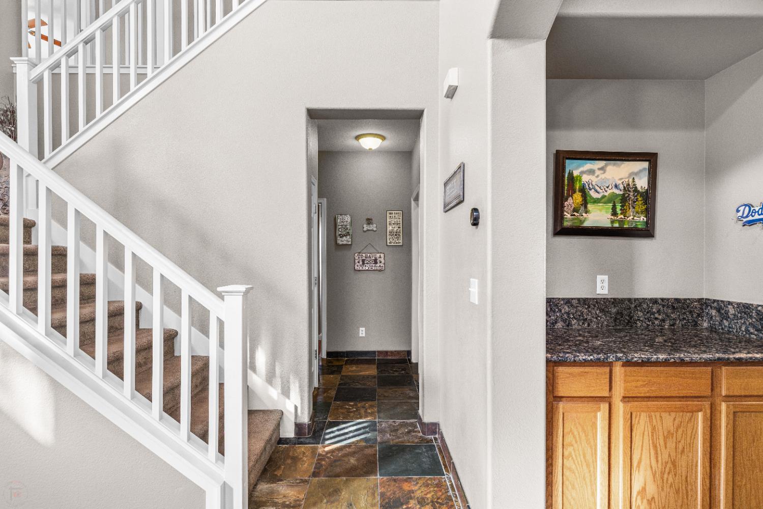 7009 Finale Ln, Hughson, CA 95326