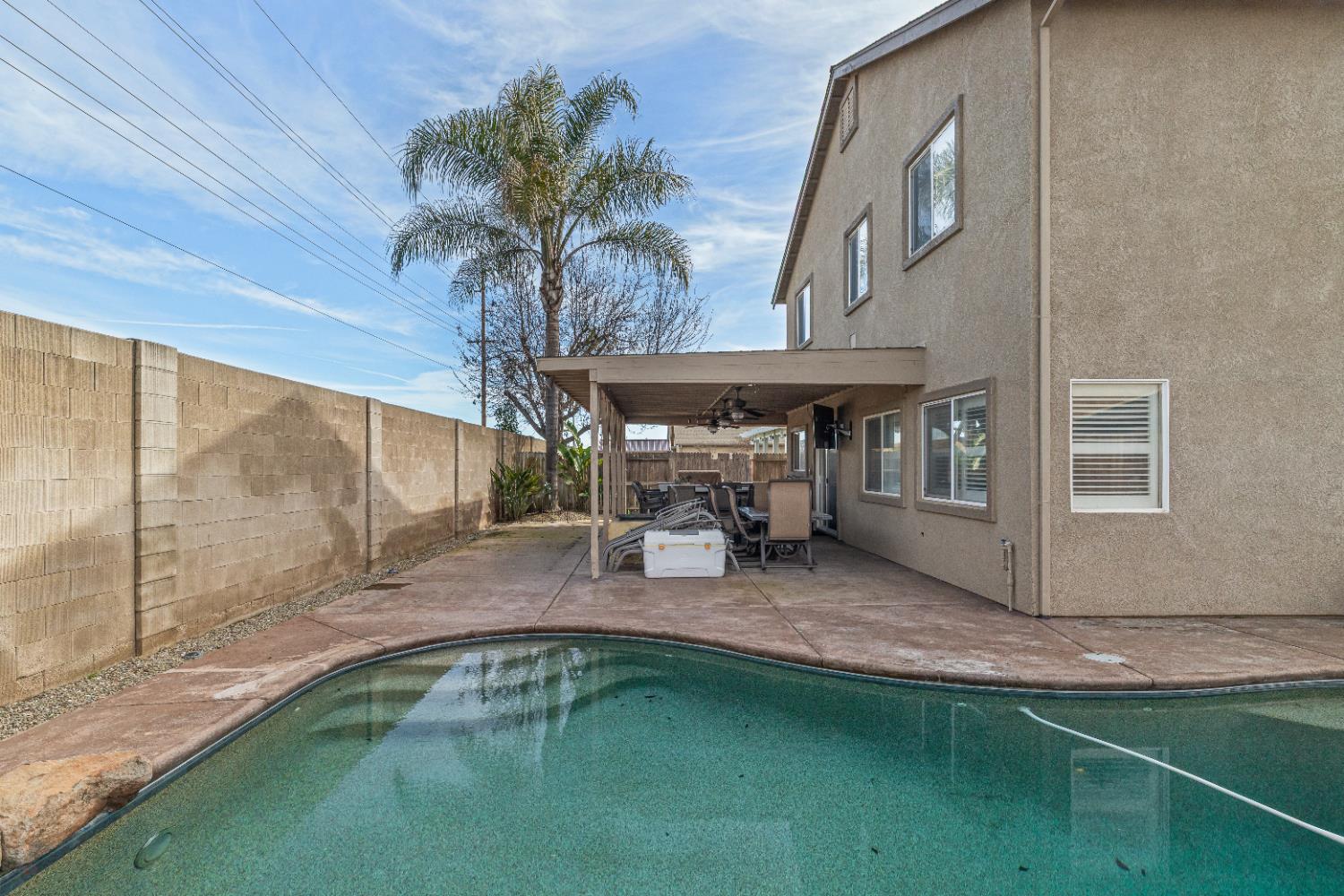 7009 Finale Ln, Hughson, CA 95326