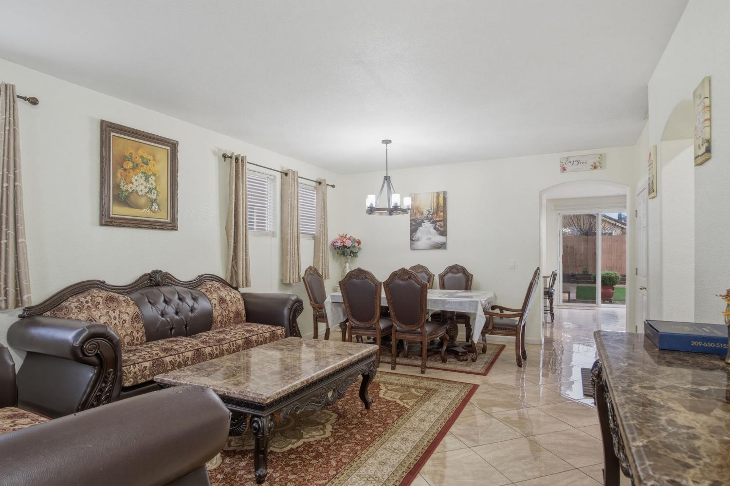 837 Grafton St, Manteca, CA 95337