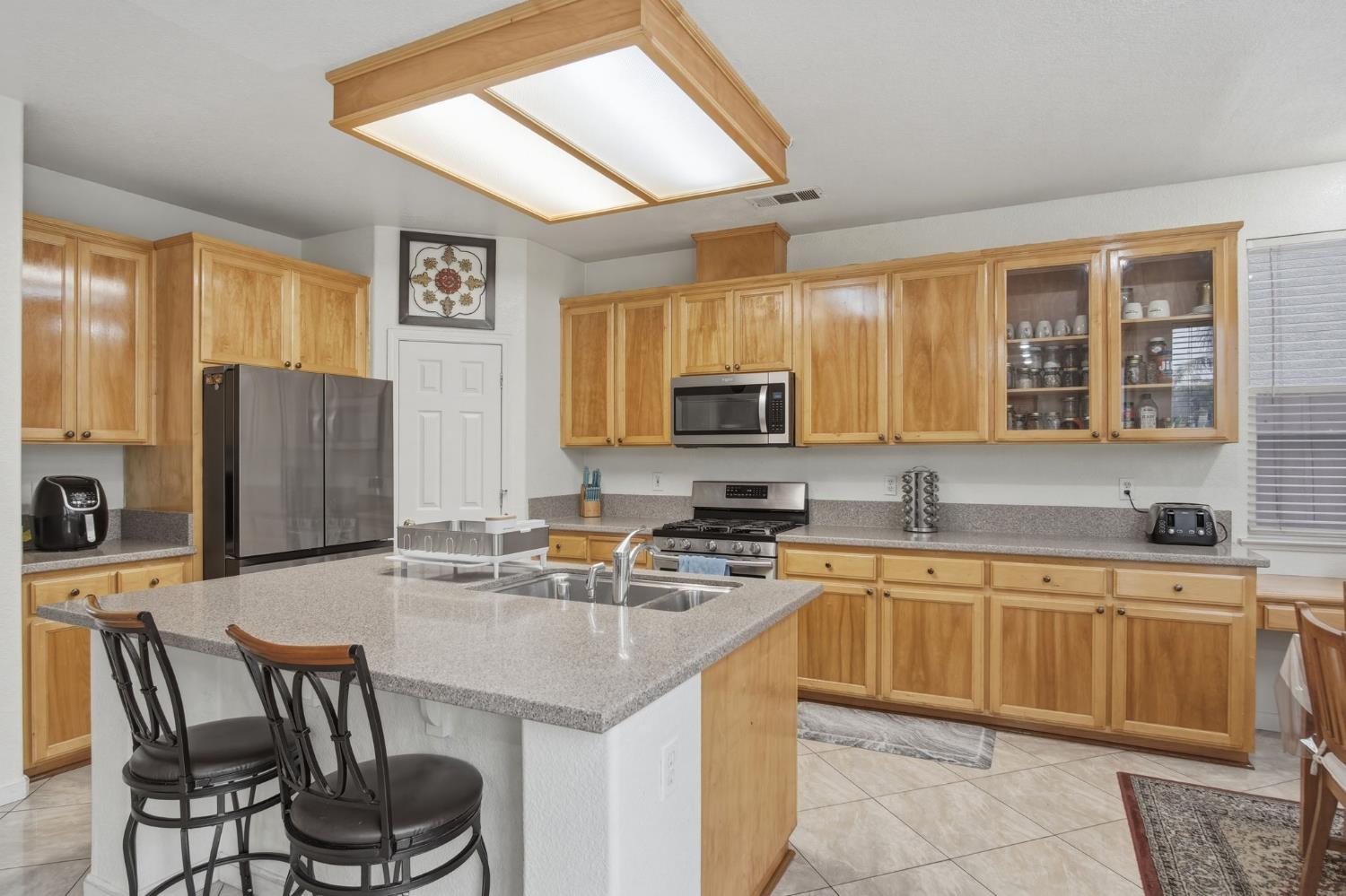 837 Grafton St, Manteca, CA 95337