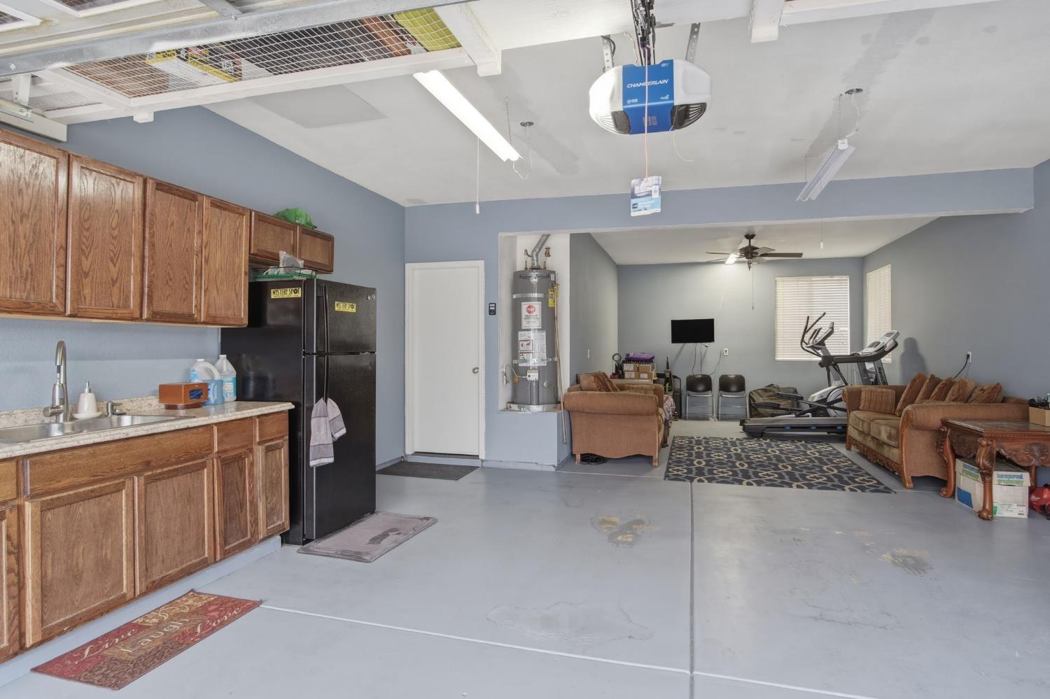 837 Grafton St, Manteca, CA 95337