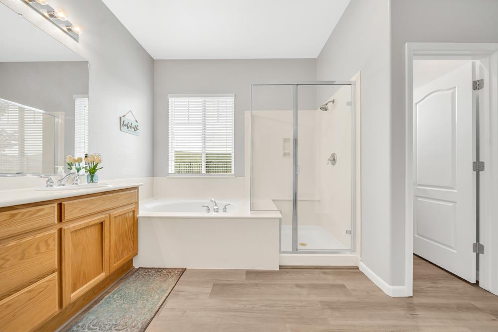 20300 Panoz Rd, Patterson, CA 95363