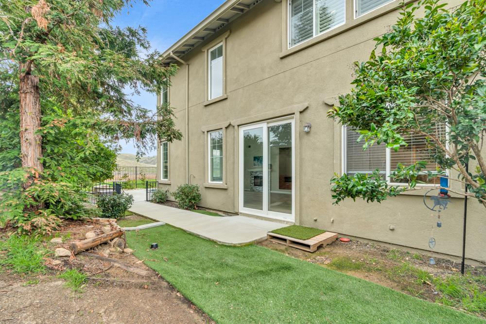 20300 Panoz Rd, Patterson, CA 95363