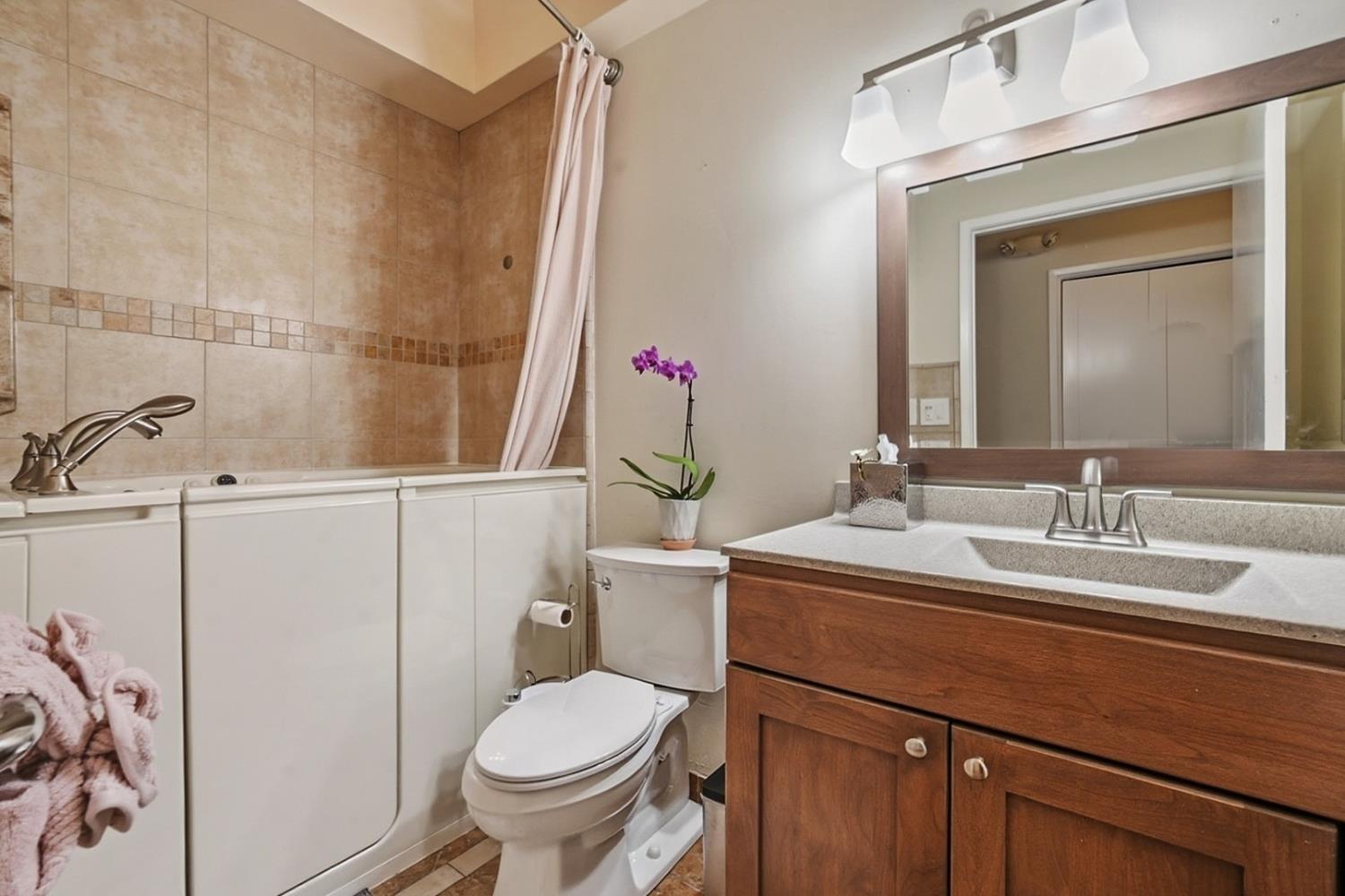 3652 N Veneman Ave, Modesto, CA 95356