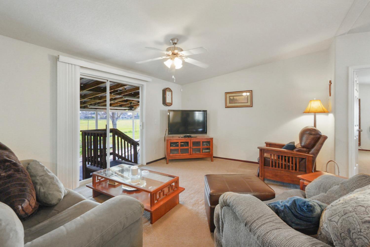 9900 4th St, Delhi, CA 95315