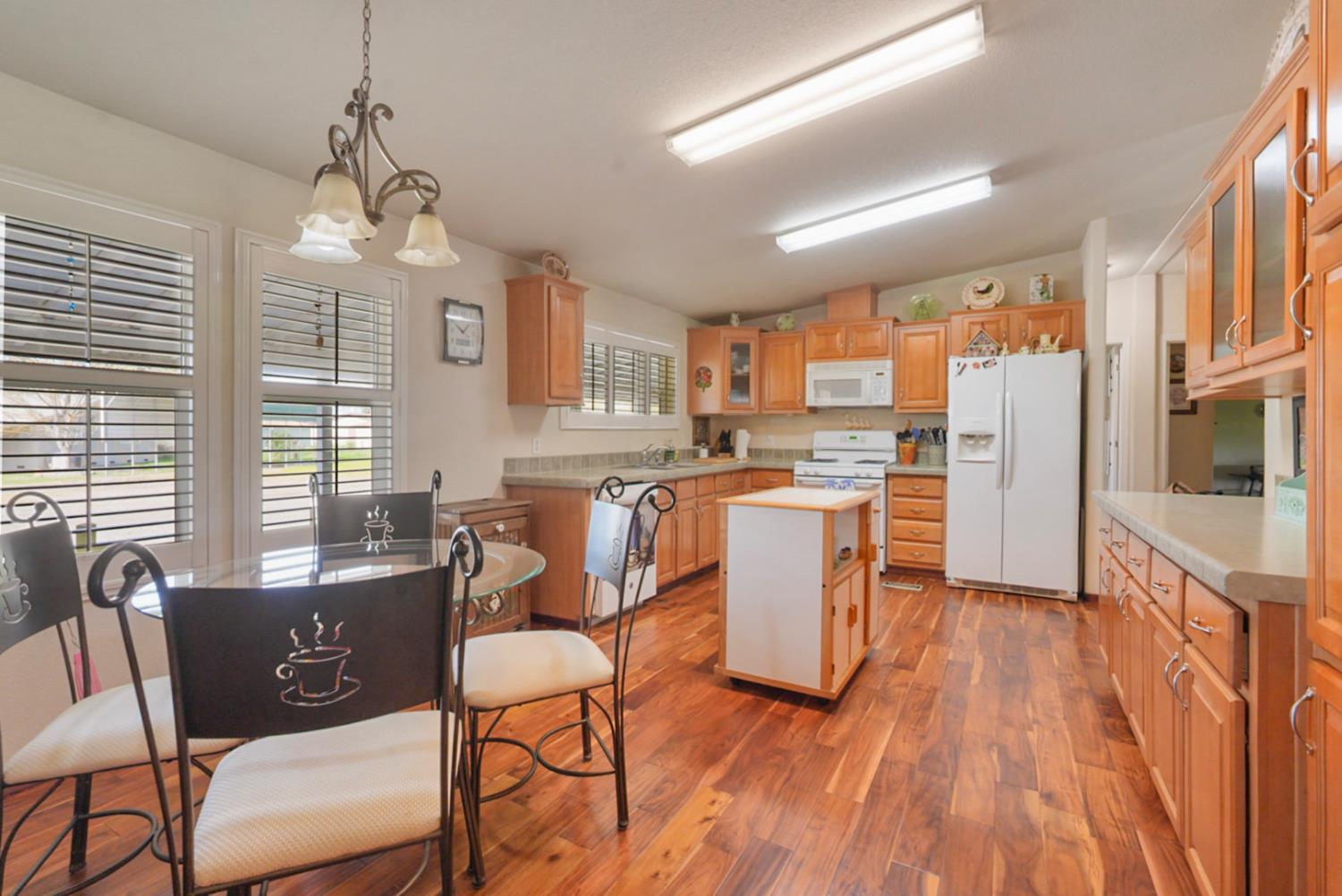 9900 4th St, Delhi, CA 95315