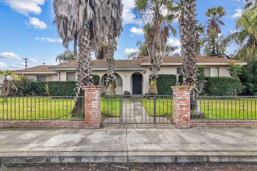 6769 Chestnut Ln, Winton, CA 95388