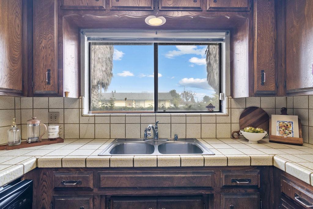 6769 Chestnut Ln, Winton, CA 95388