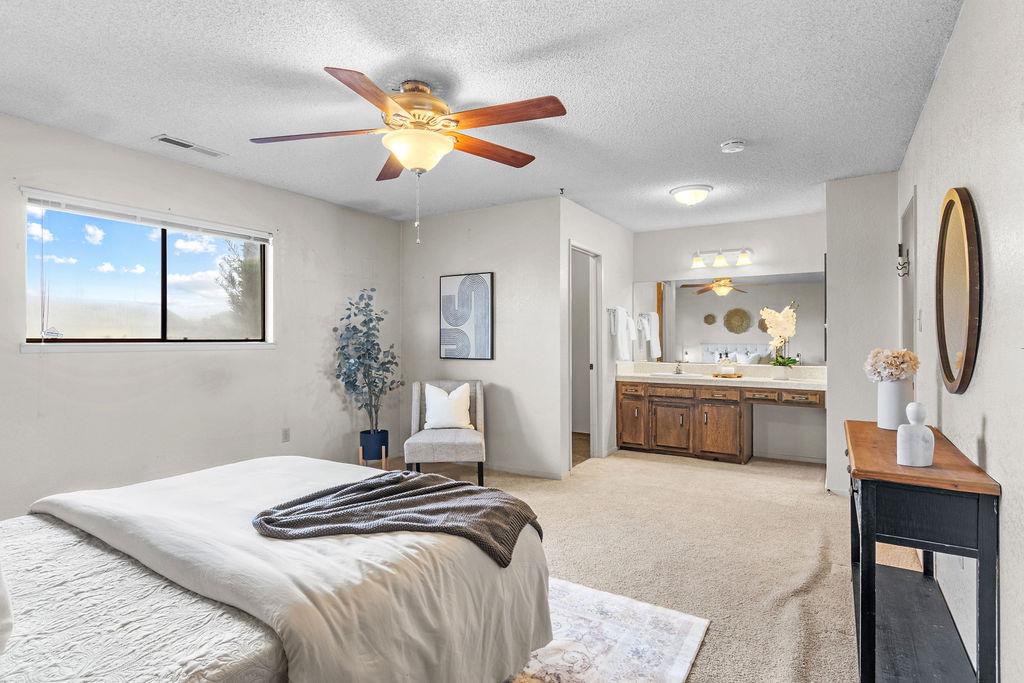 6769 Chestnut Ln, Winton, CA 95388