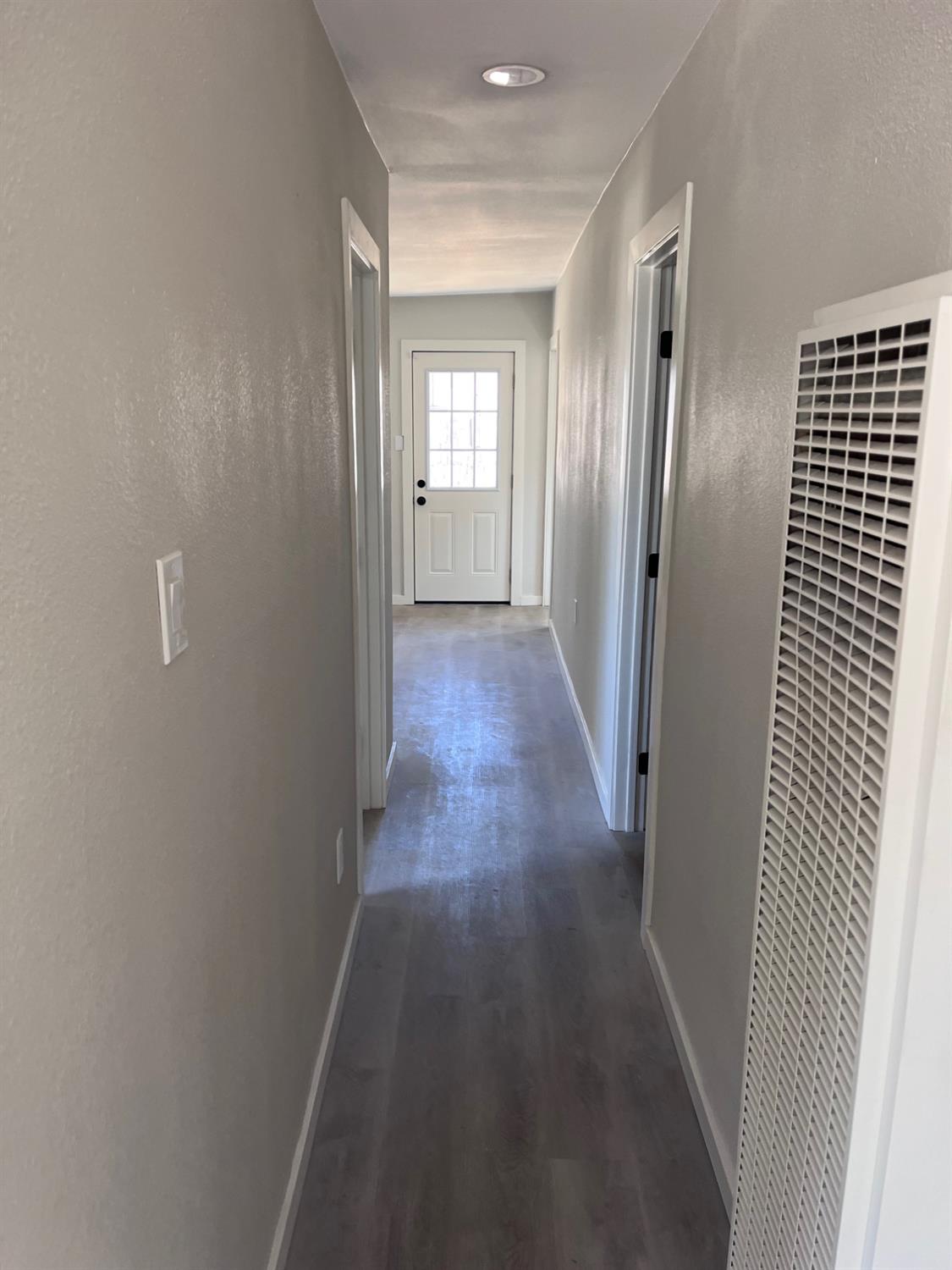 327 Hosmer Ave, Modesto, CA 95351