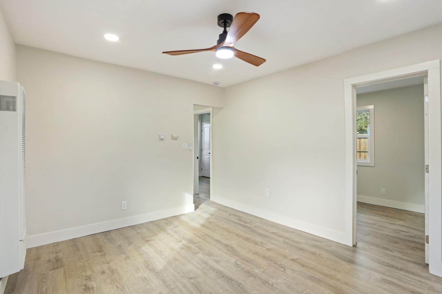 327 Hosmer Ave, Modesto, CA 95351