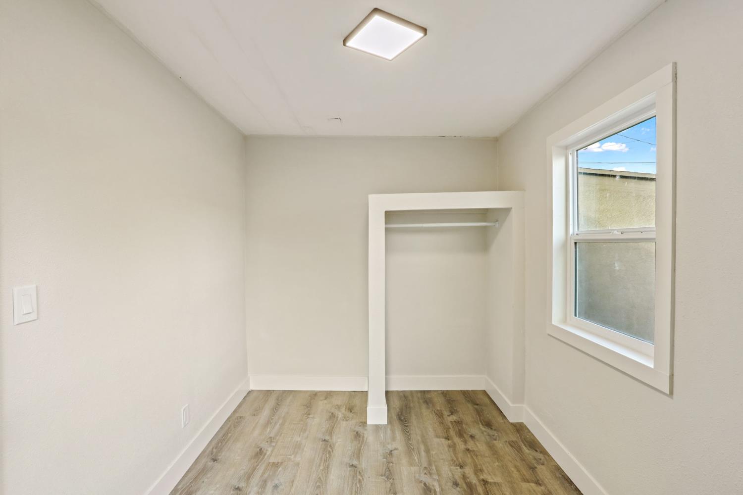 327 Hosmer Ave, Modesto, CA 95351