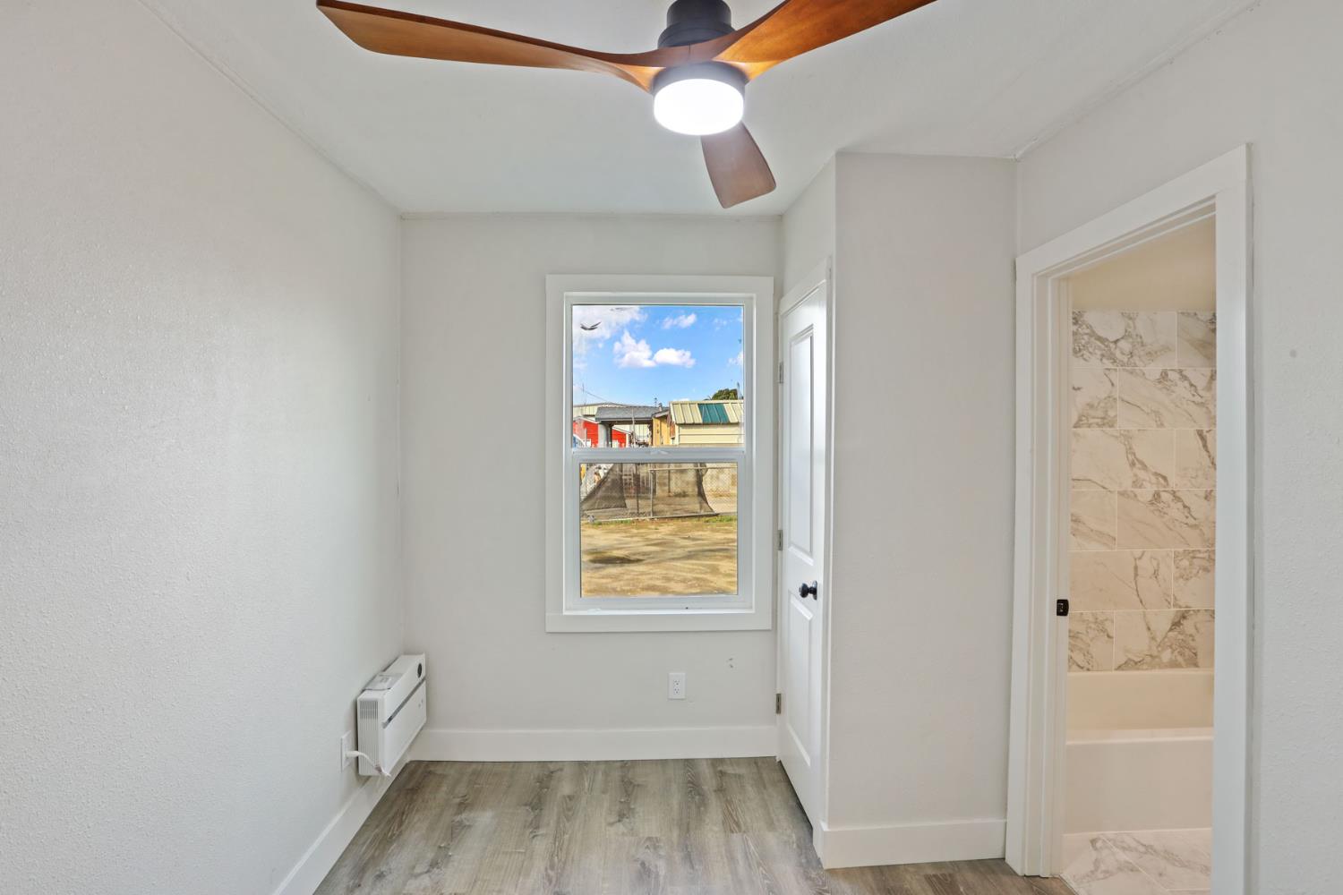 327 Hosmer Ave, Modesto, CA 95351