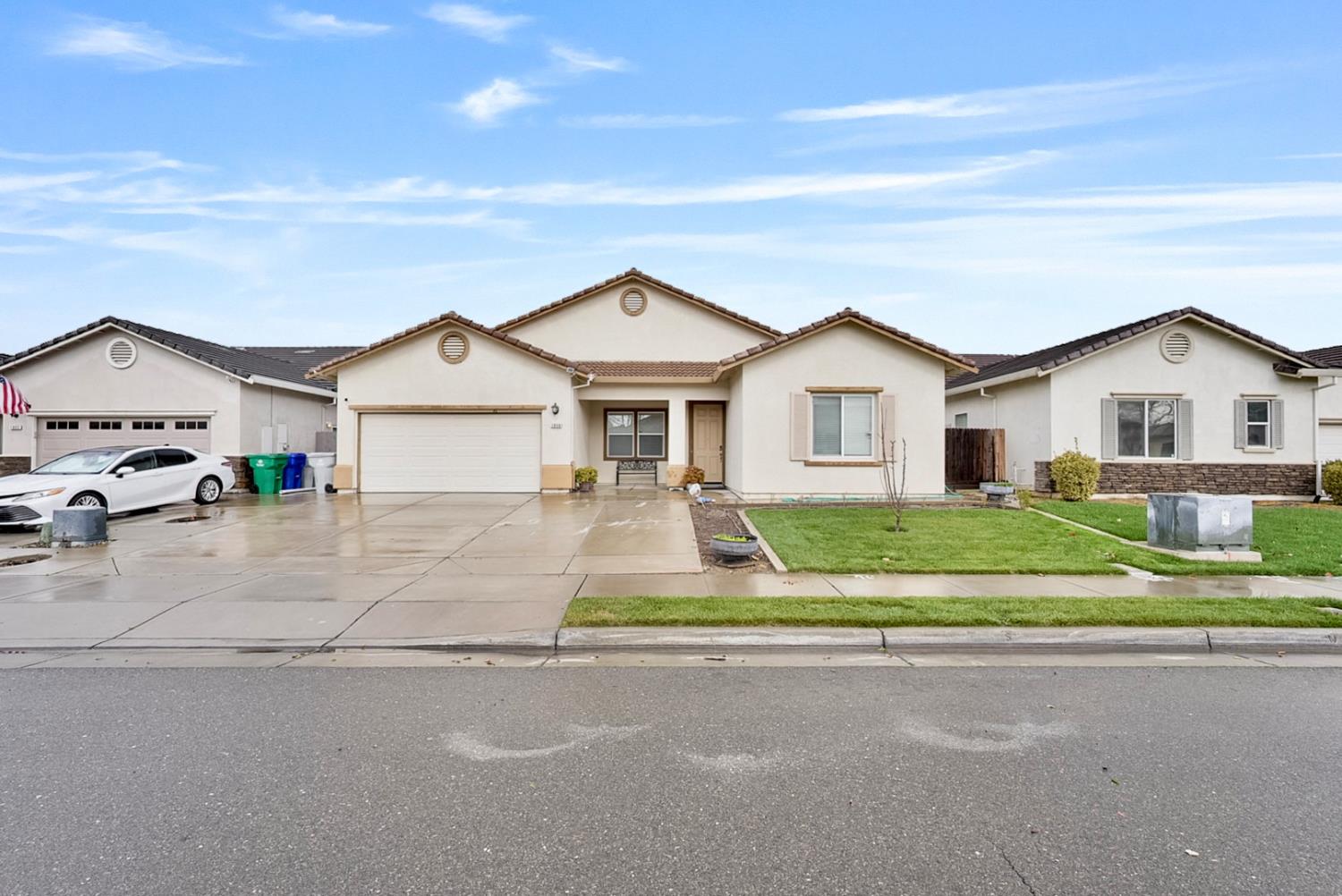 1959 Vistana Dr, Atwater, CA 95301