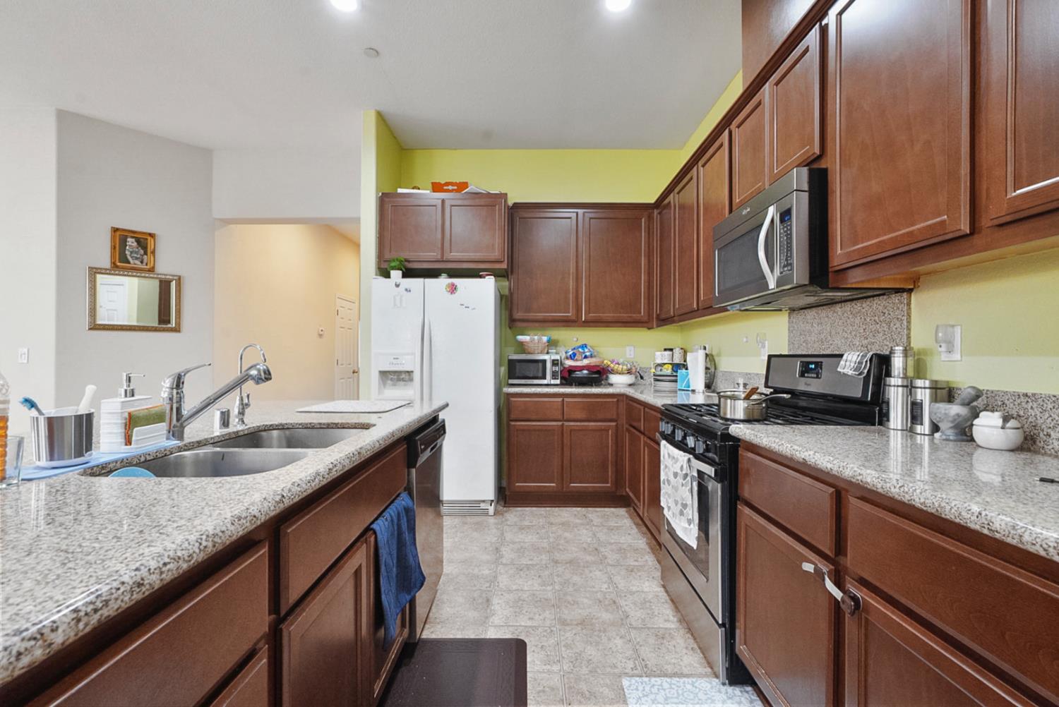 1959 Vistana Dr, Atwater, CA 95301