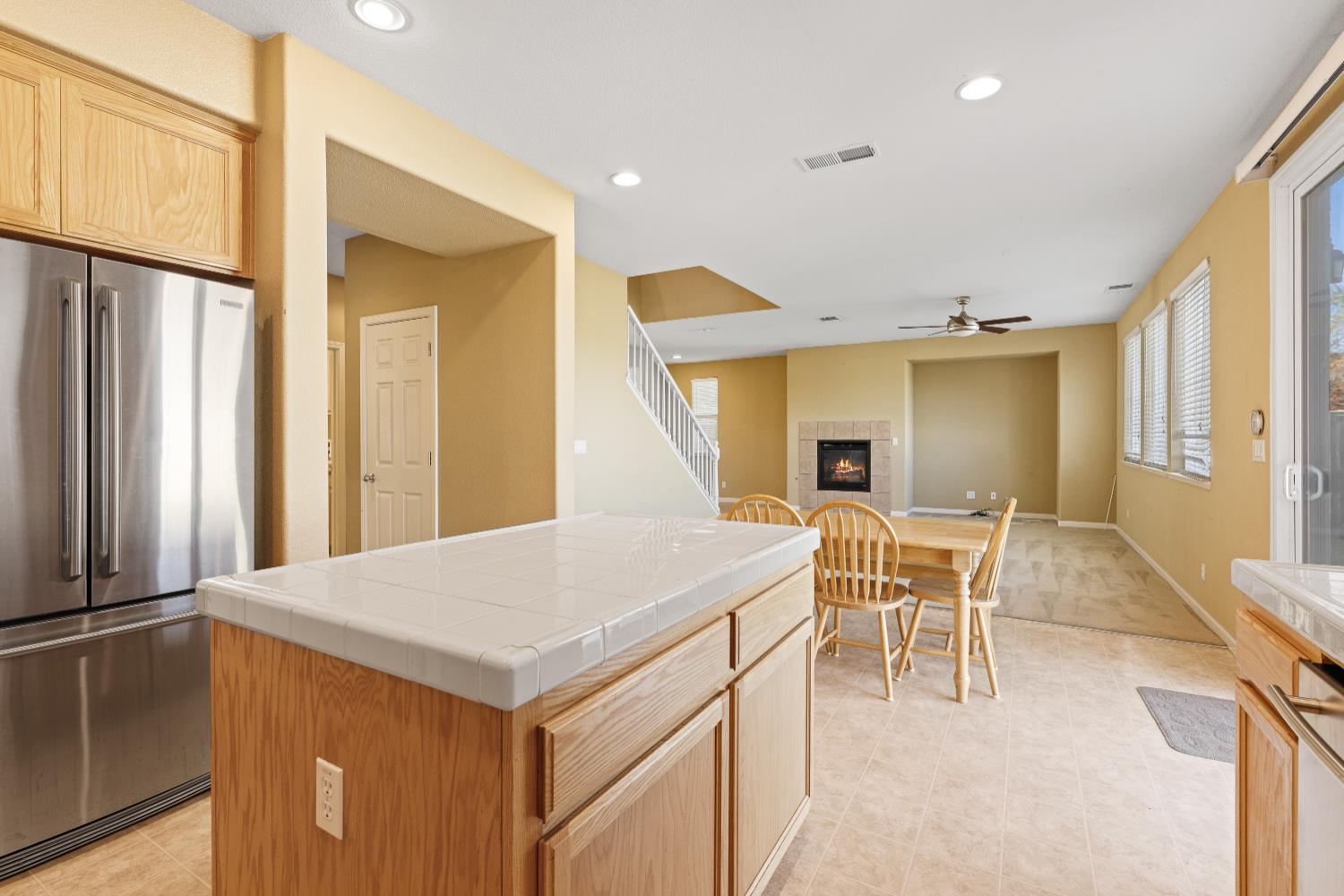 9333 Vintner Cir, Patterson, CA 95363