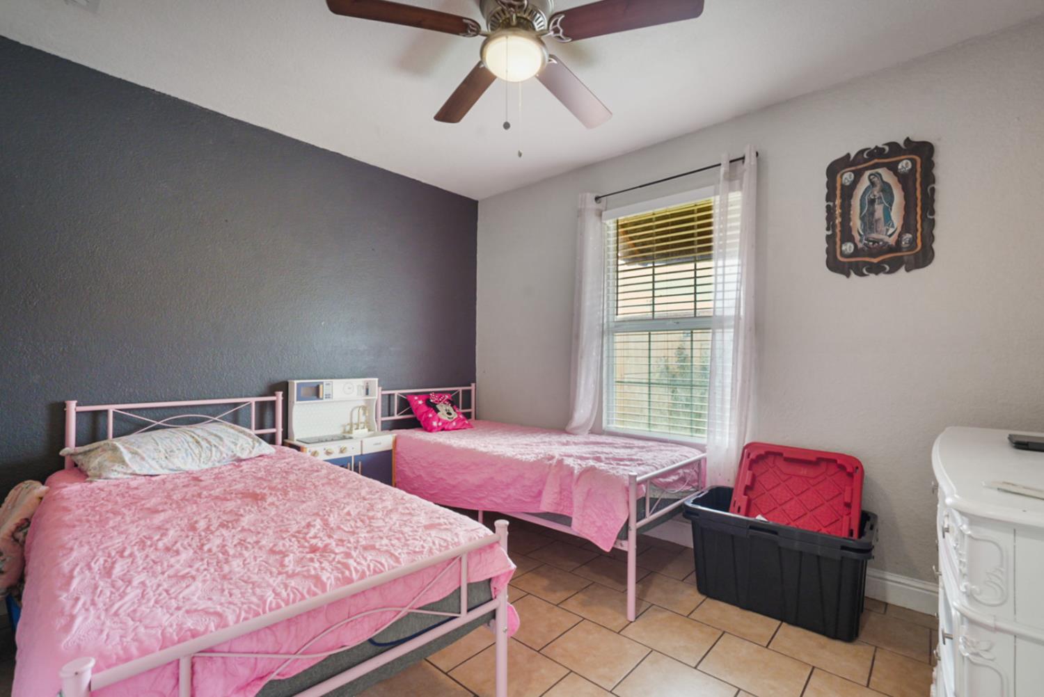 1518 Plumas Ave, Modesto, CA 95358