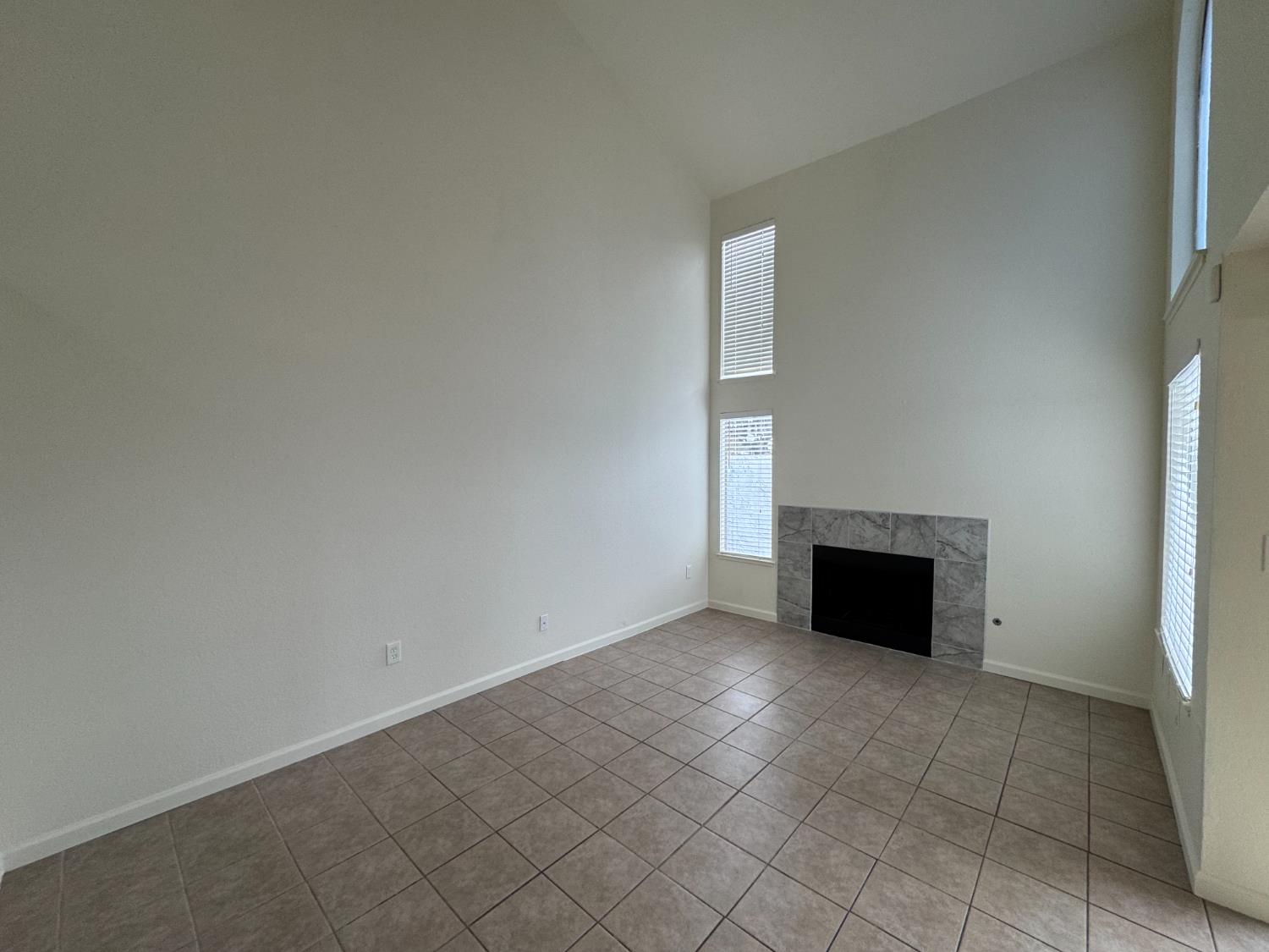 817 E Orangeburg Ave #5, Modesto, CA 95350