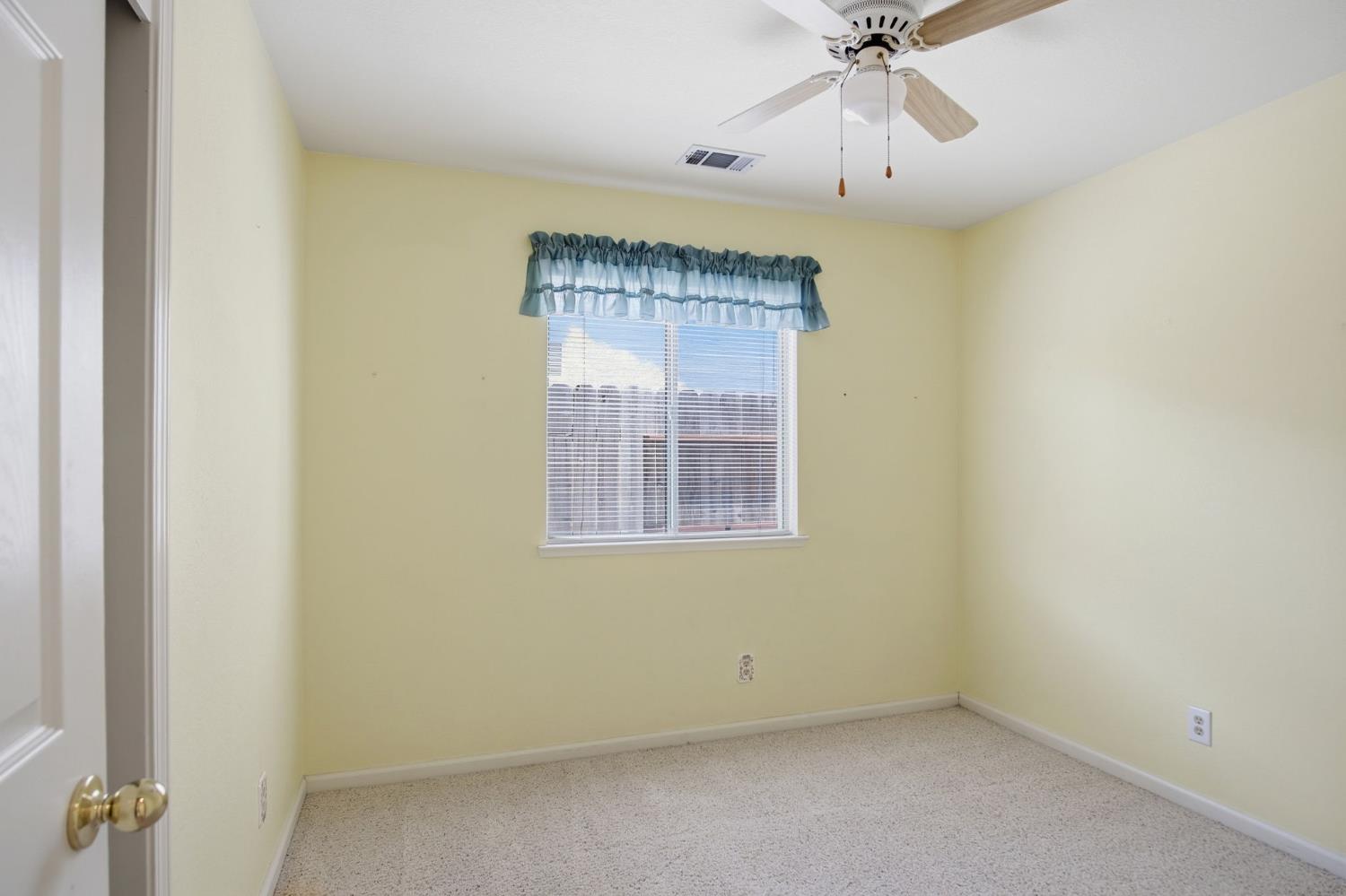 1416 Ranch House Ct, Oakdale, CA 95361