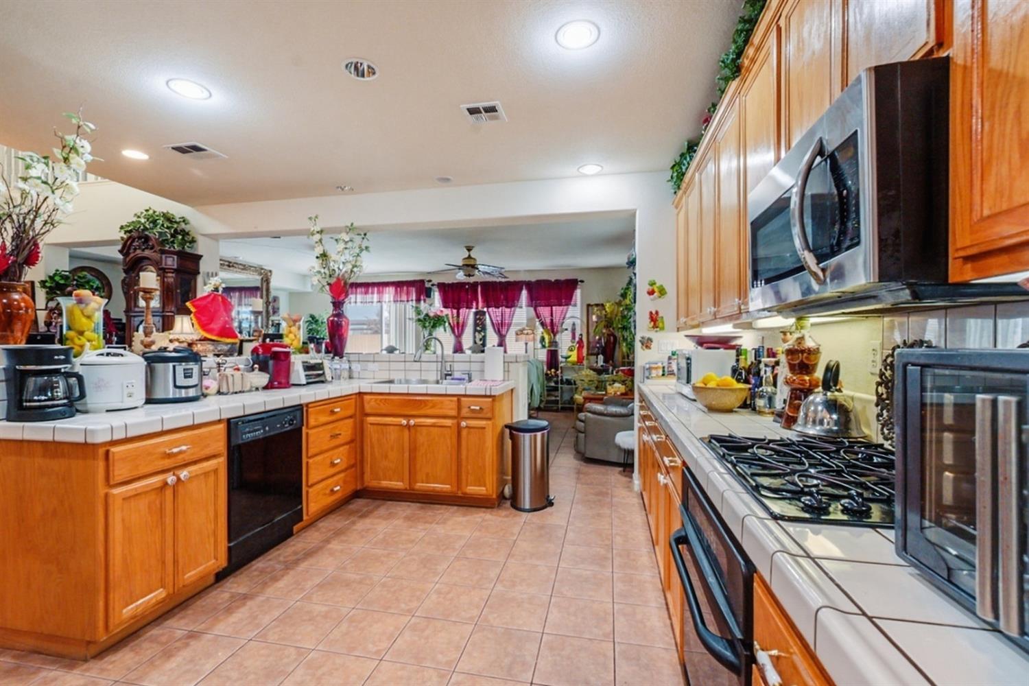 3613 Southern Oak Dr, Ceres, CA 95307