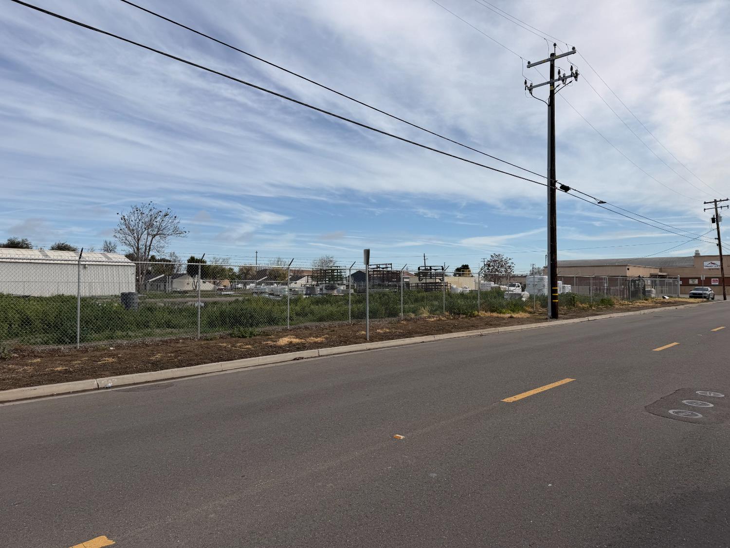 1144 G St, Los Banos, CA 93635