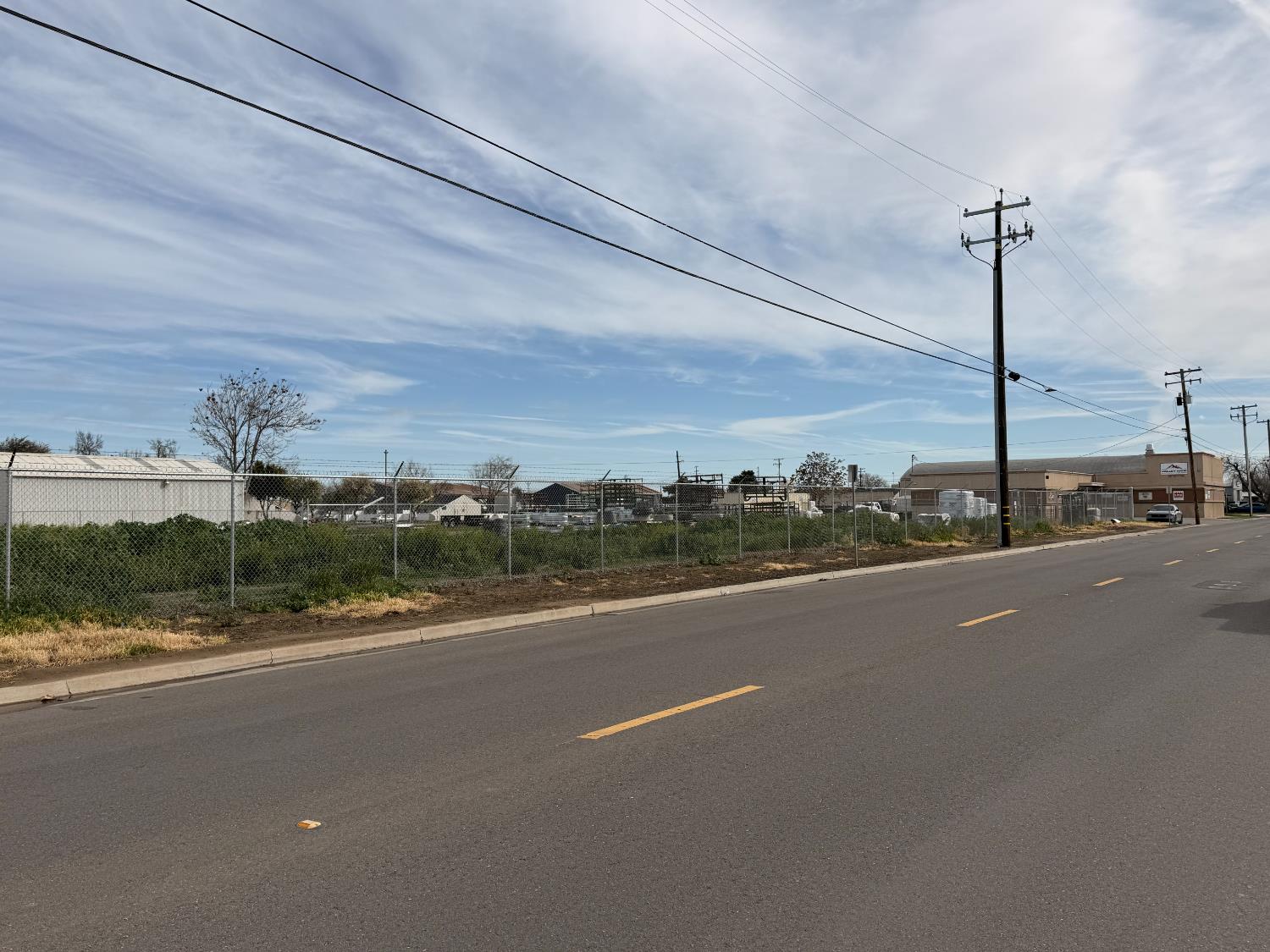 1144 G St, Los Banos, CA 93635