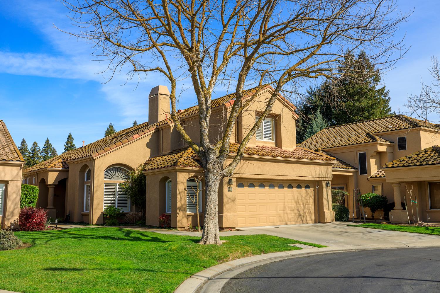 404 Solmar Ct, Oakdale, CA 95361