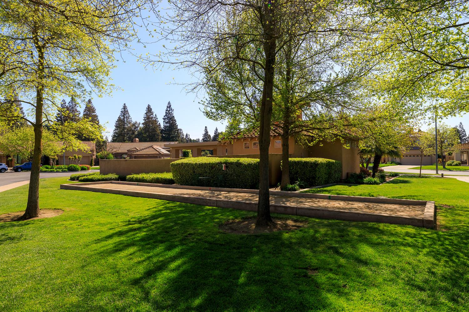 404 Solmar Ct, Oakdale, CA 95361