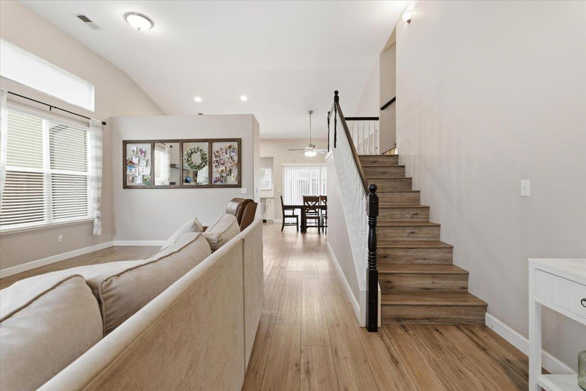 5449 Medallion Ct, Riverbank, CA 95367