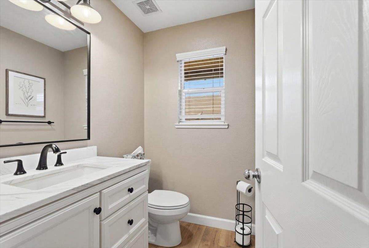 5449 Medallion Ct, Riverbank, CA 95367