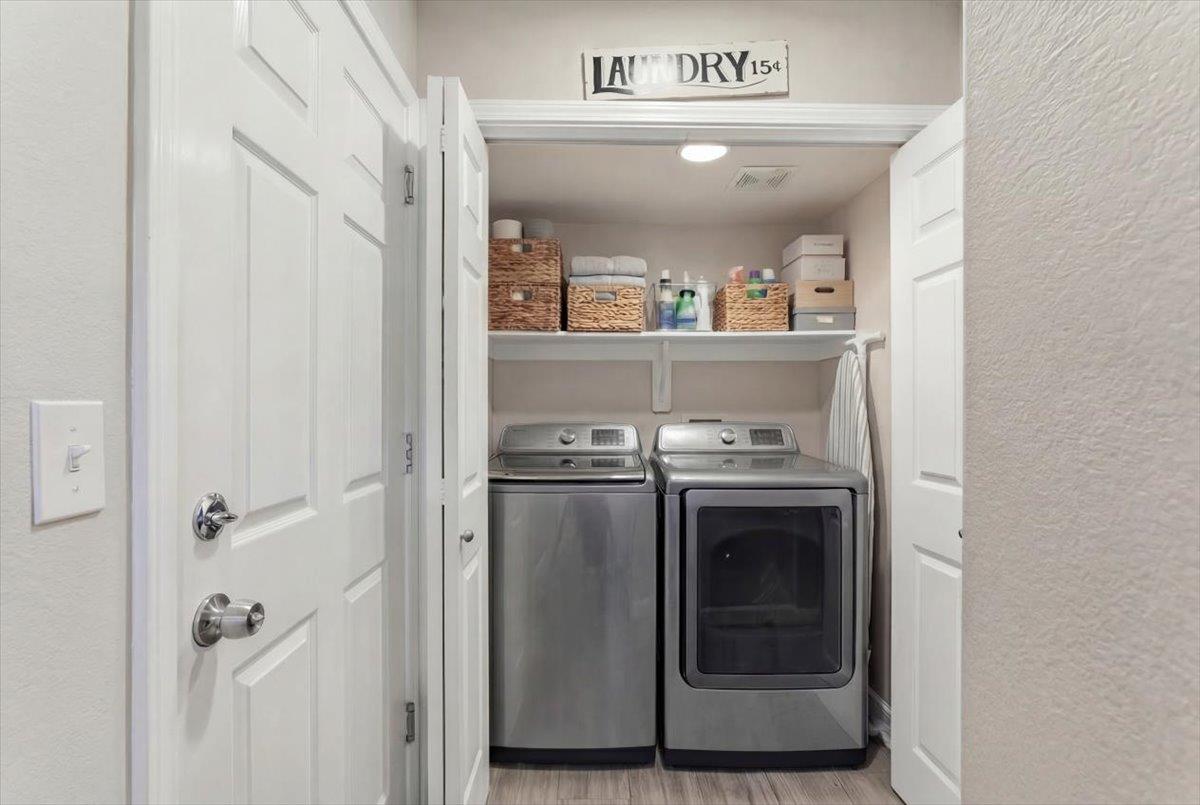 5449 Medallion Ct, Riverbank, CA 95367