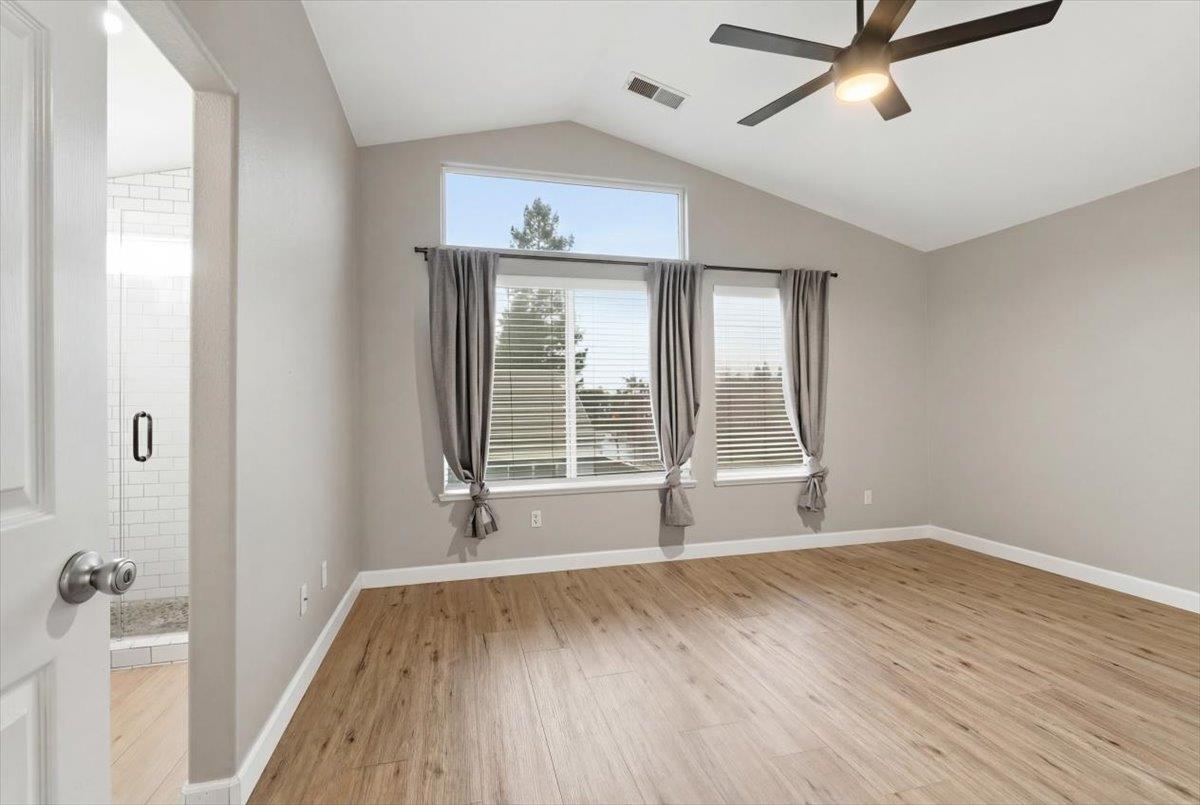 5449 Medallion Ct, Riverbank, CA 95367