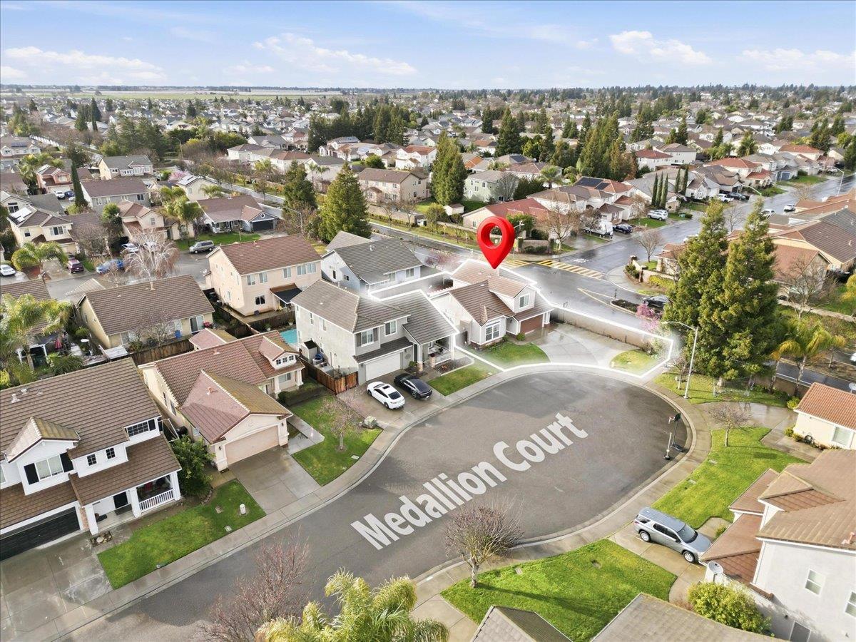 5449 Medallion Ct, Riverbank, CA 95367