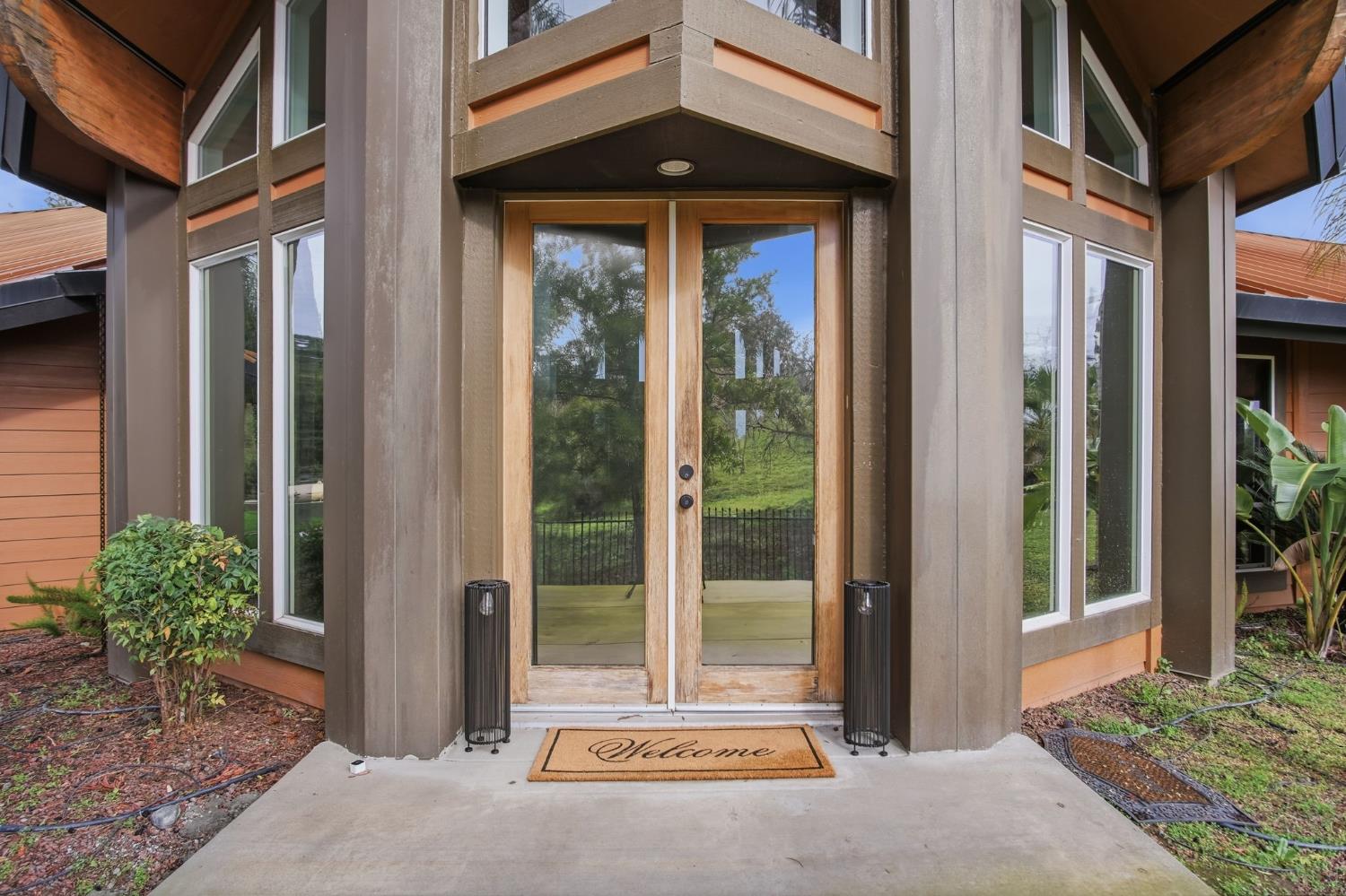 9313 N Hills Ct, Oakdale, CA 95361