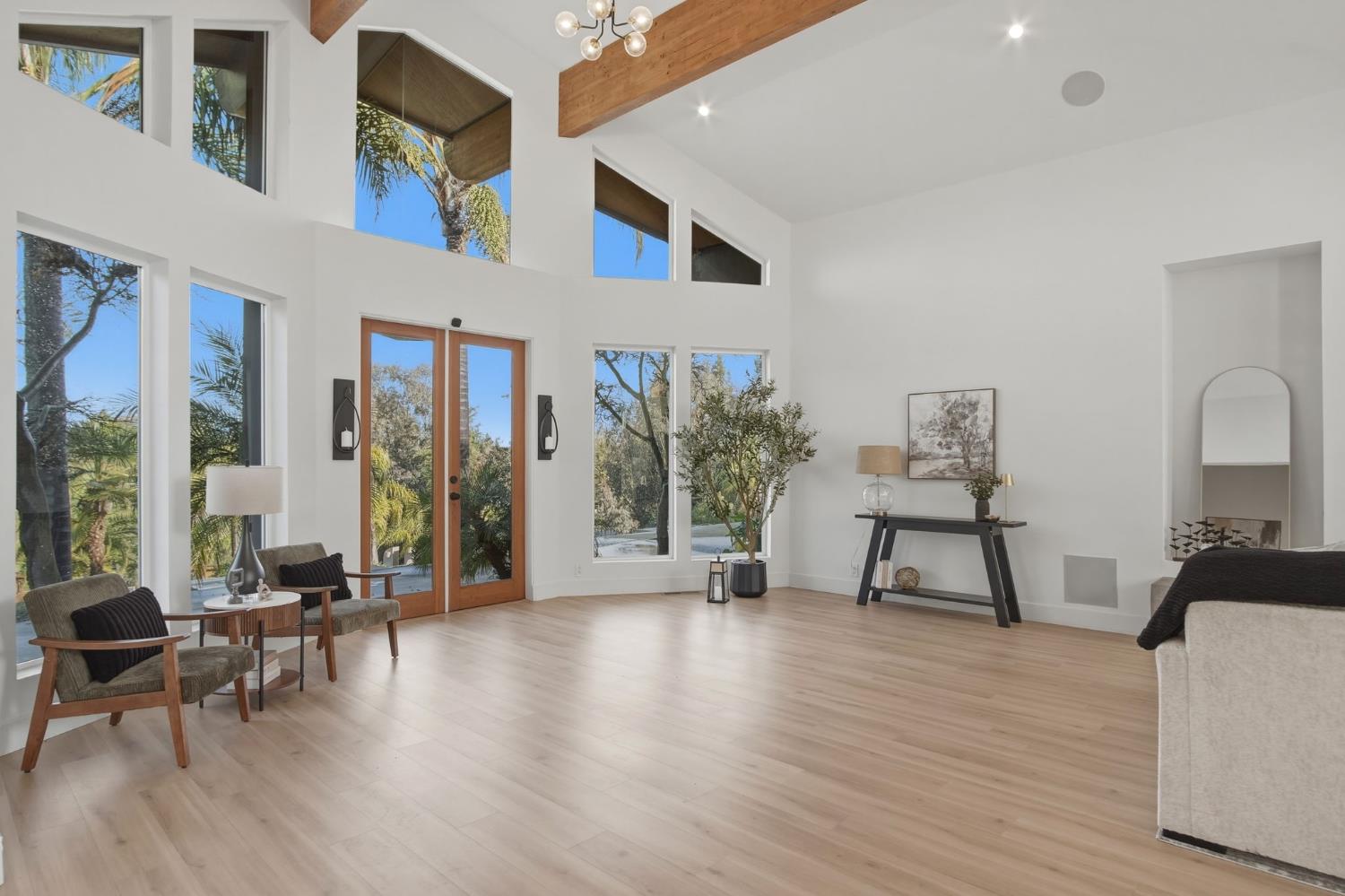 9313 N Hills Ct, Oakdale, CA 95361