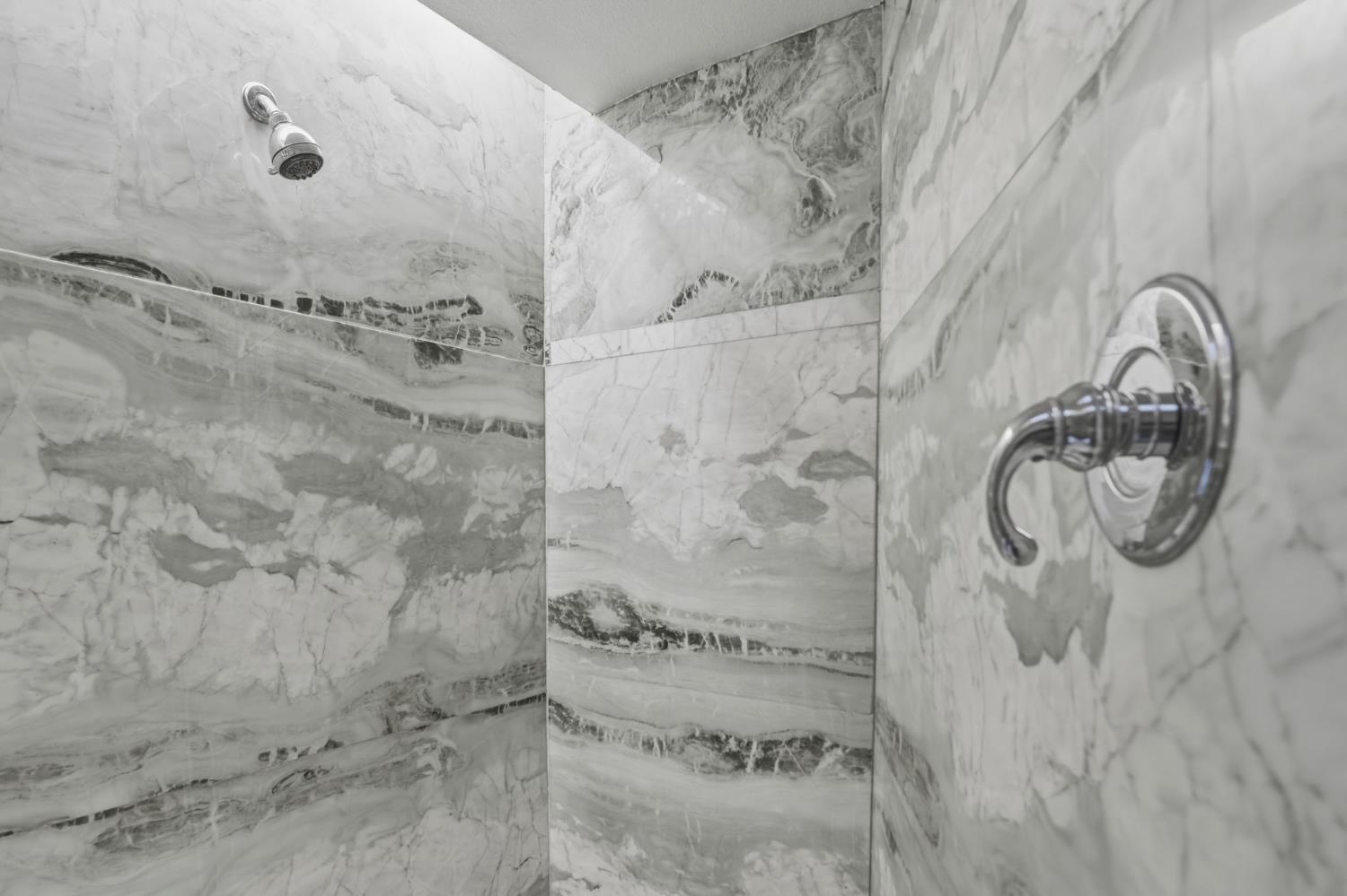 9313 N Hills Ct, Oakdale, CA 95361