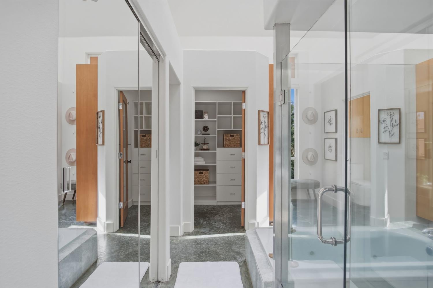 9313 N Hills Ct, Oakdale, CA 95361