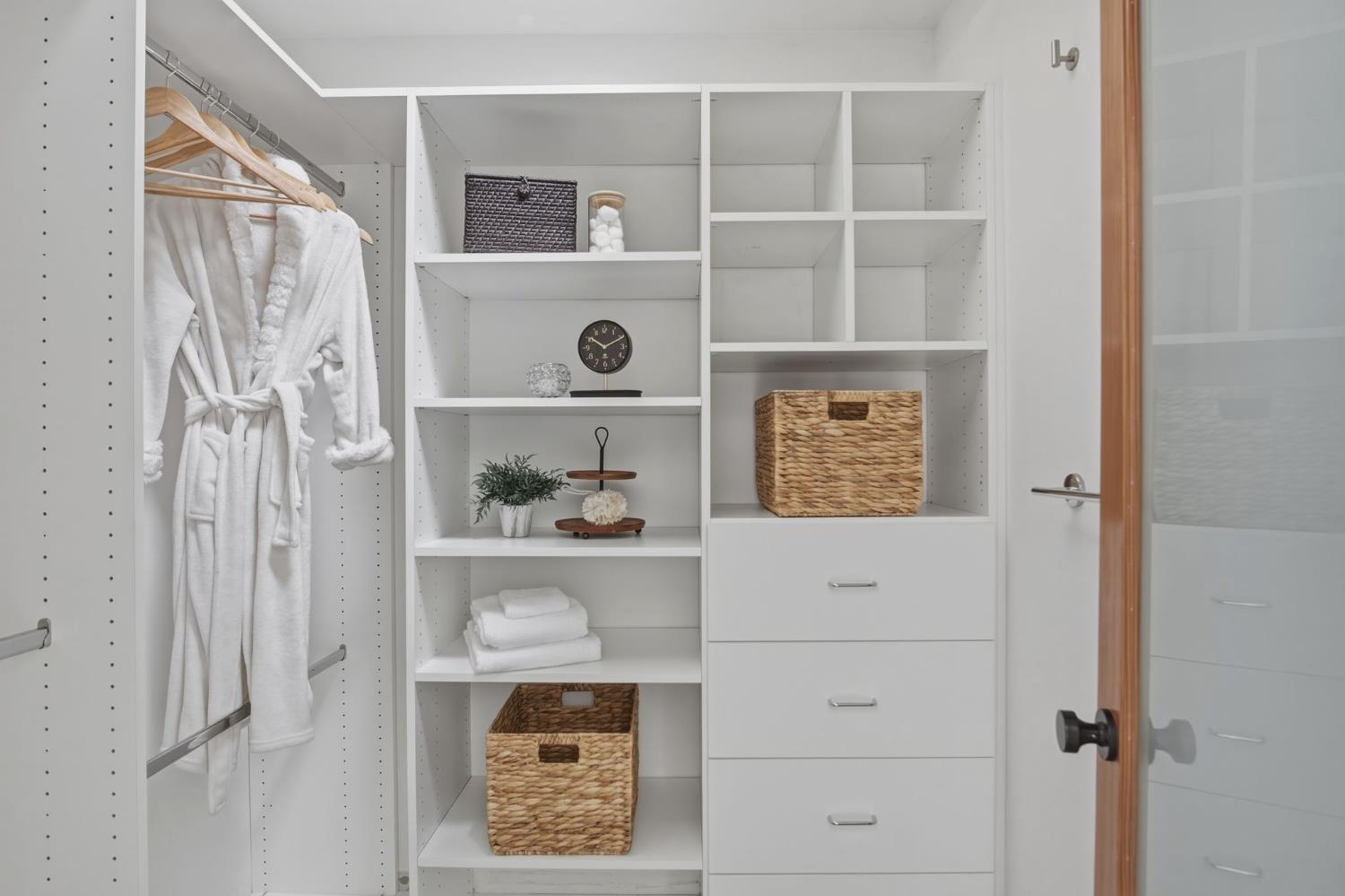 9313 N Hills Ct, Oakdale, CA 95361