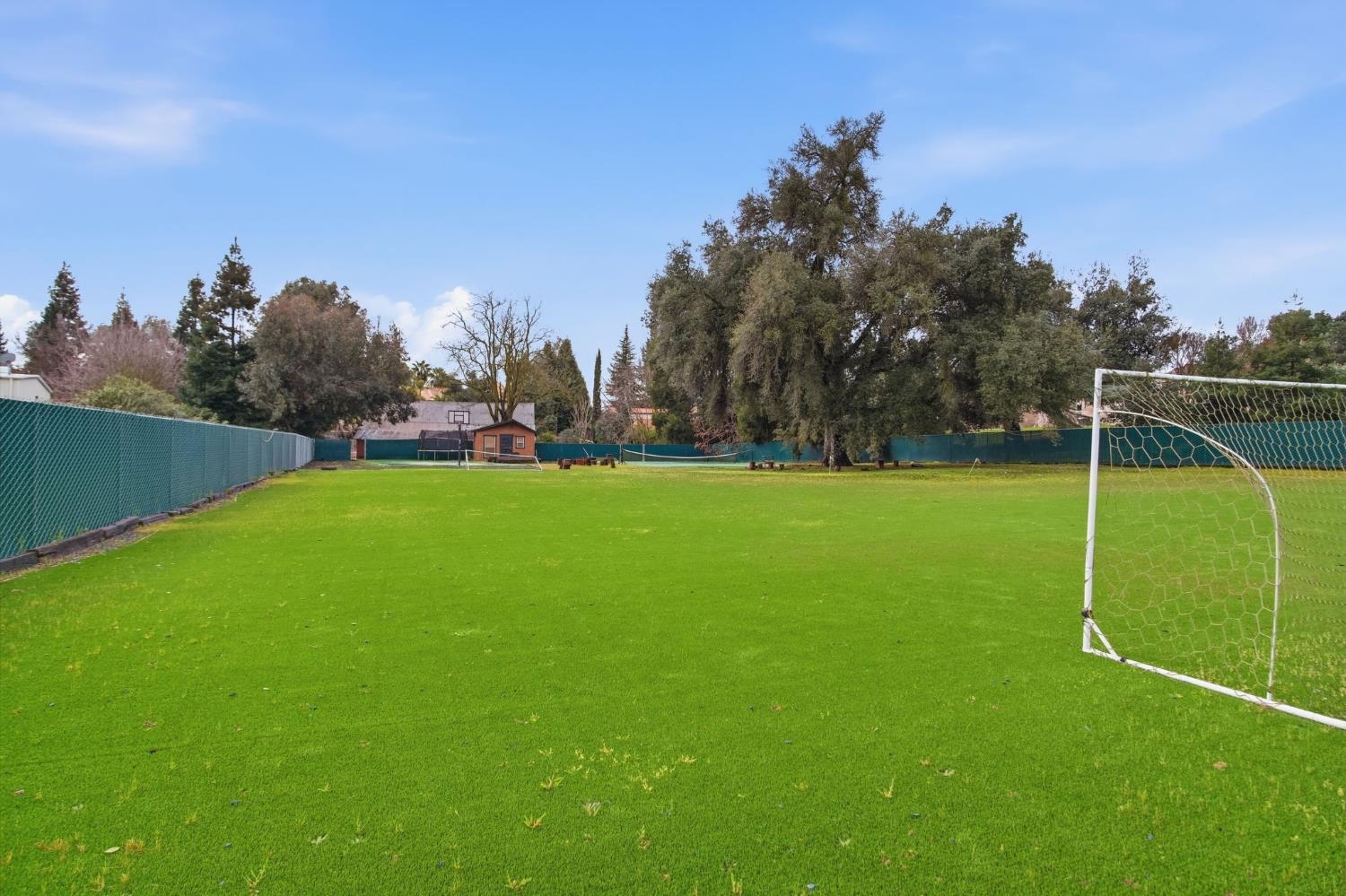 9313 N Hills Ct, Oakdale, CA 95361