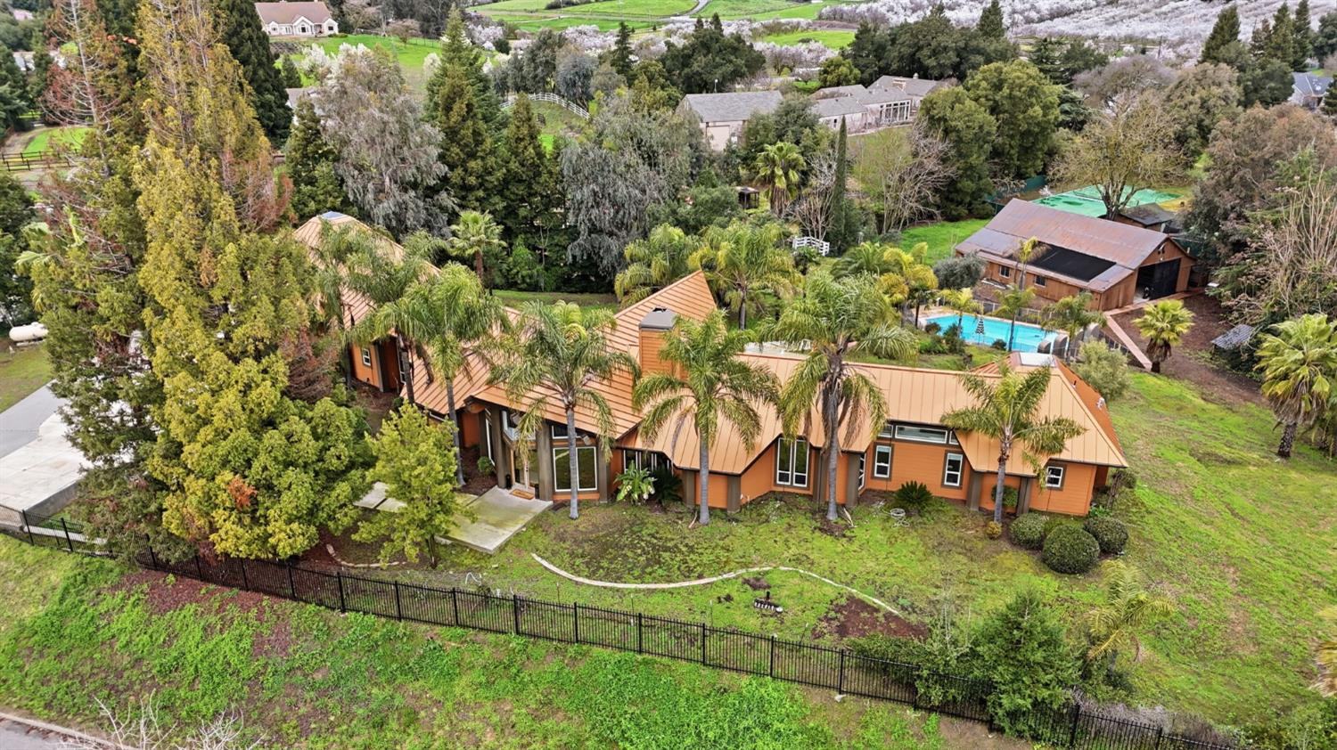 9313 N Hills Ct, Oakdale, CA 95361