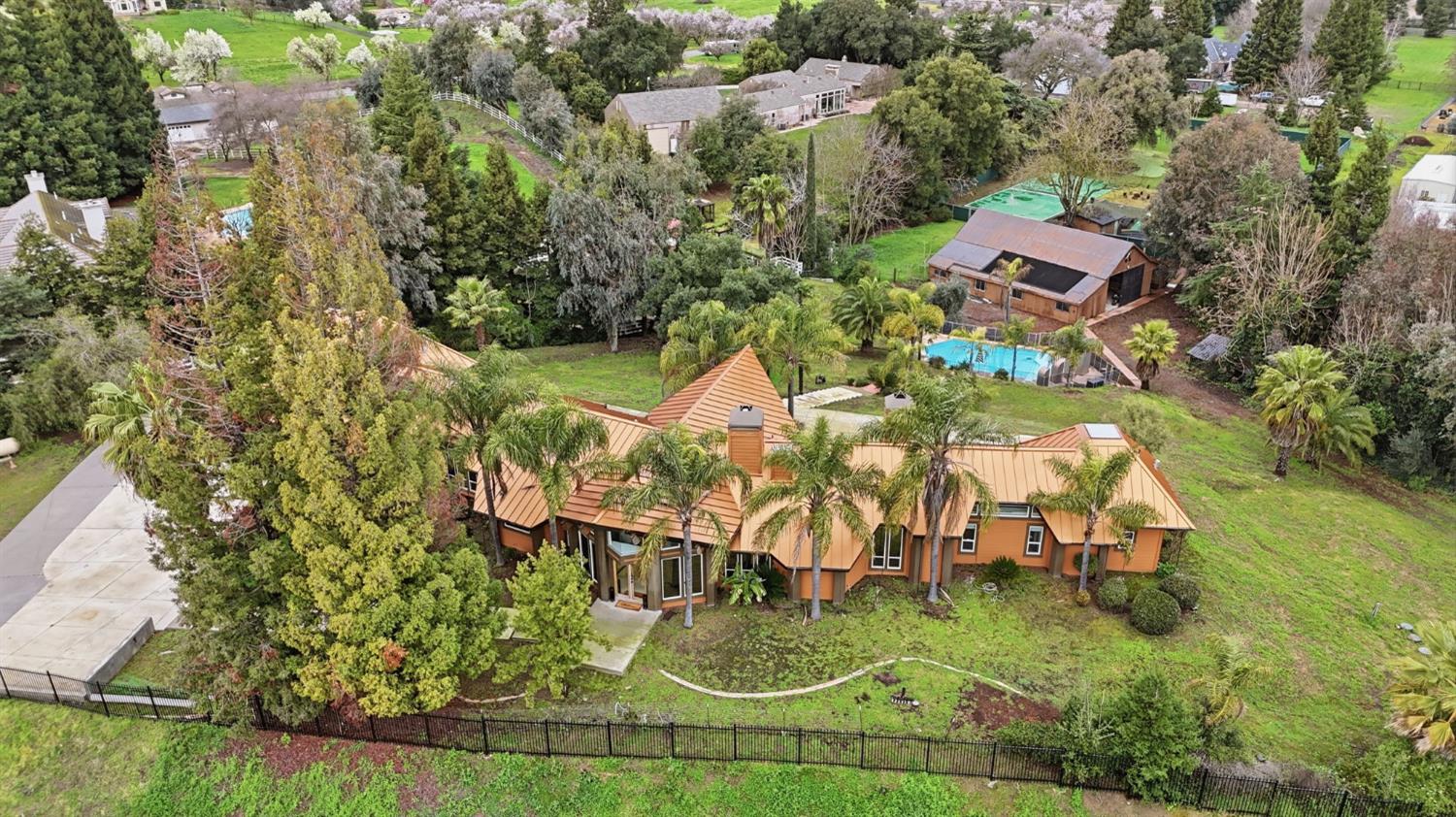 9313 N Hills Ct, Oakdale, CA 95361