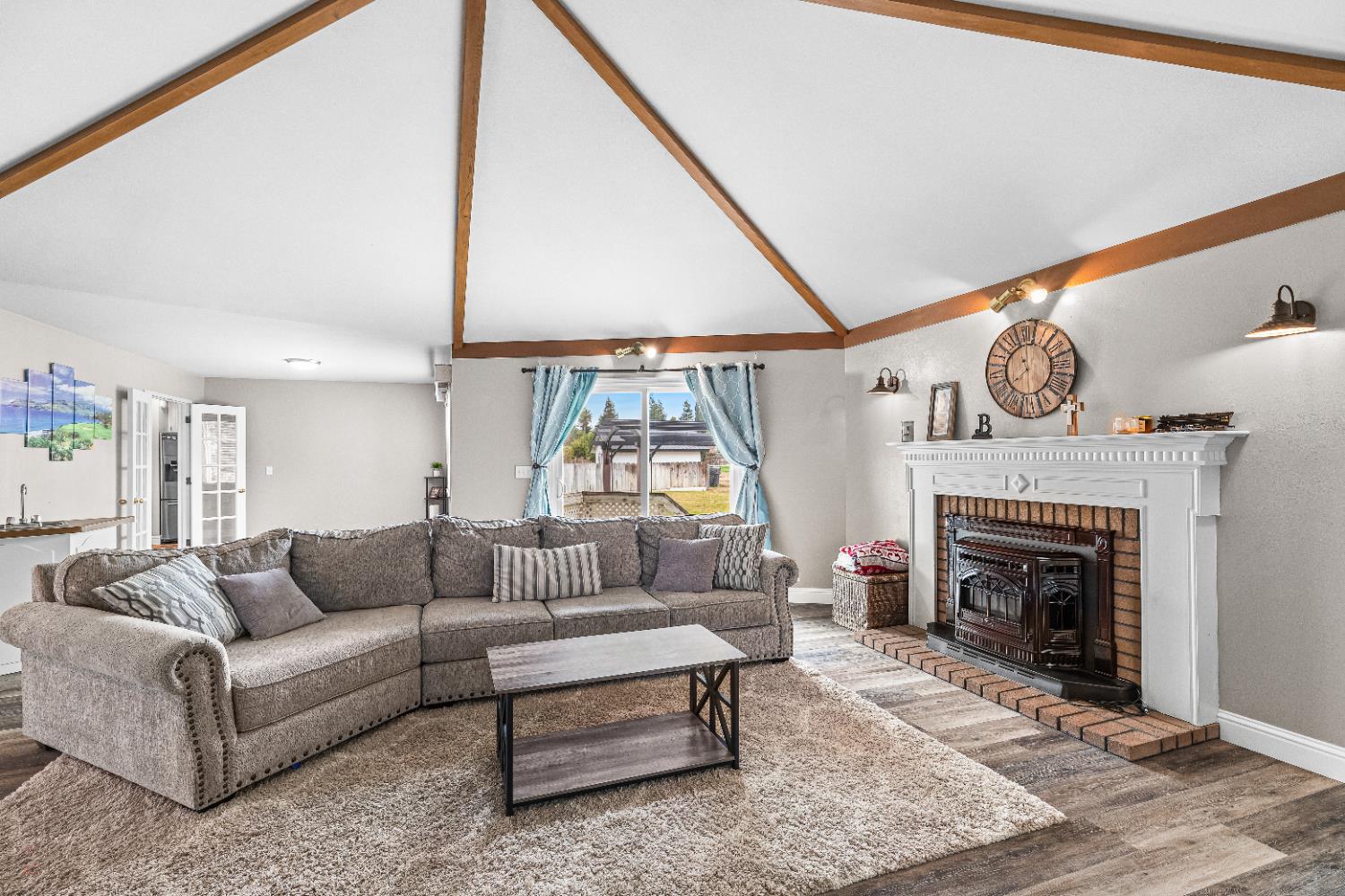 5135 Lucille Ln, Atwater, CA 95301