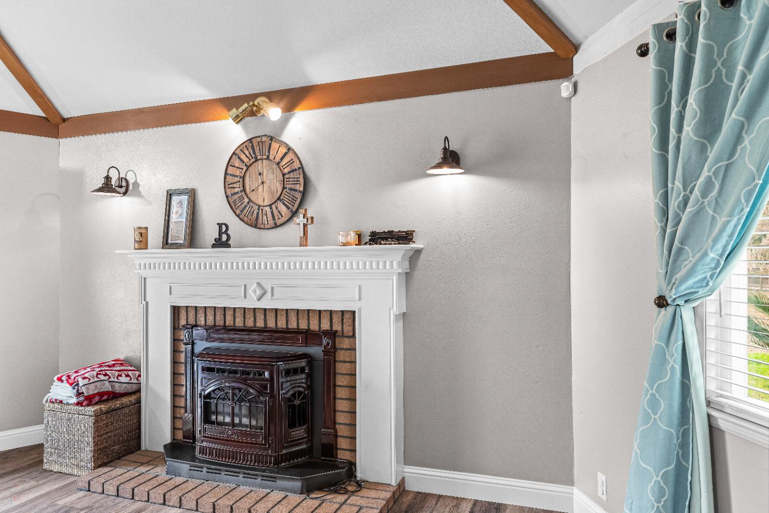 5135 Lucille Ln, Atwater, CA 95301