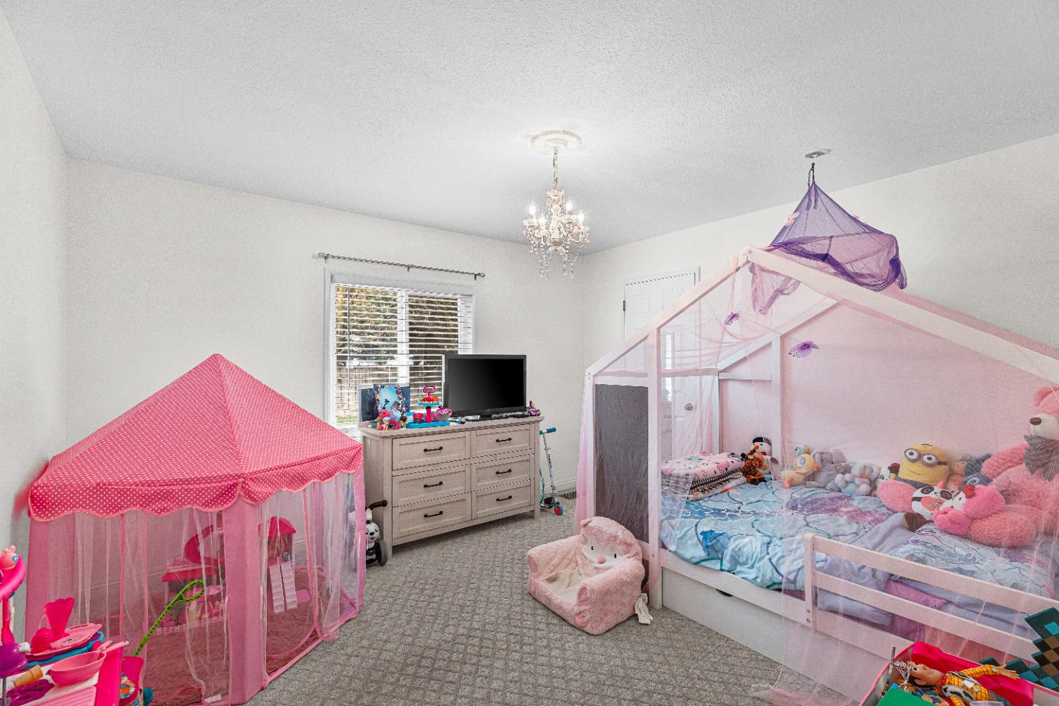 5135 Lucille Ln, Atwater, CA 95301