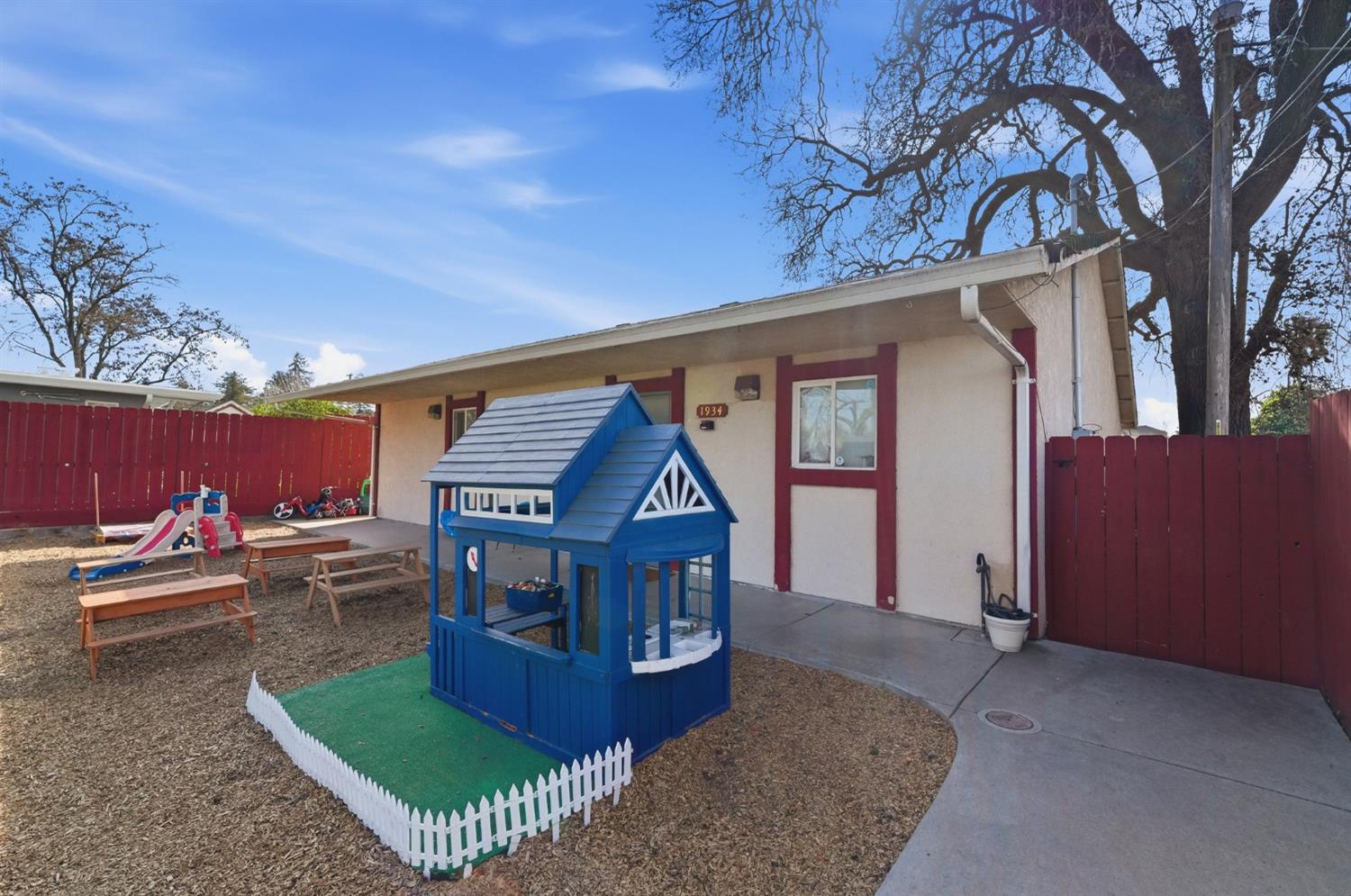 1934 G St, Modesto, CA 95354