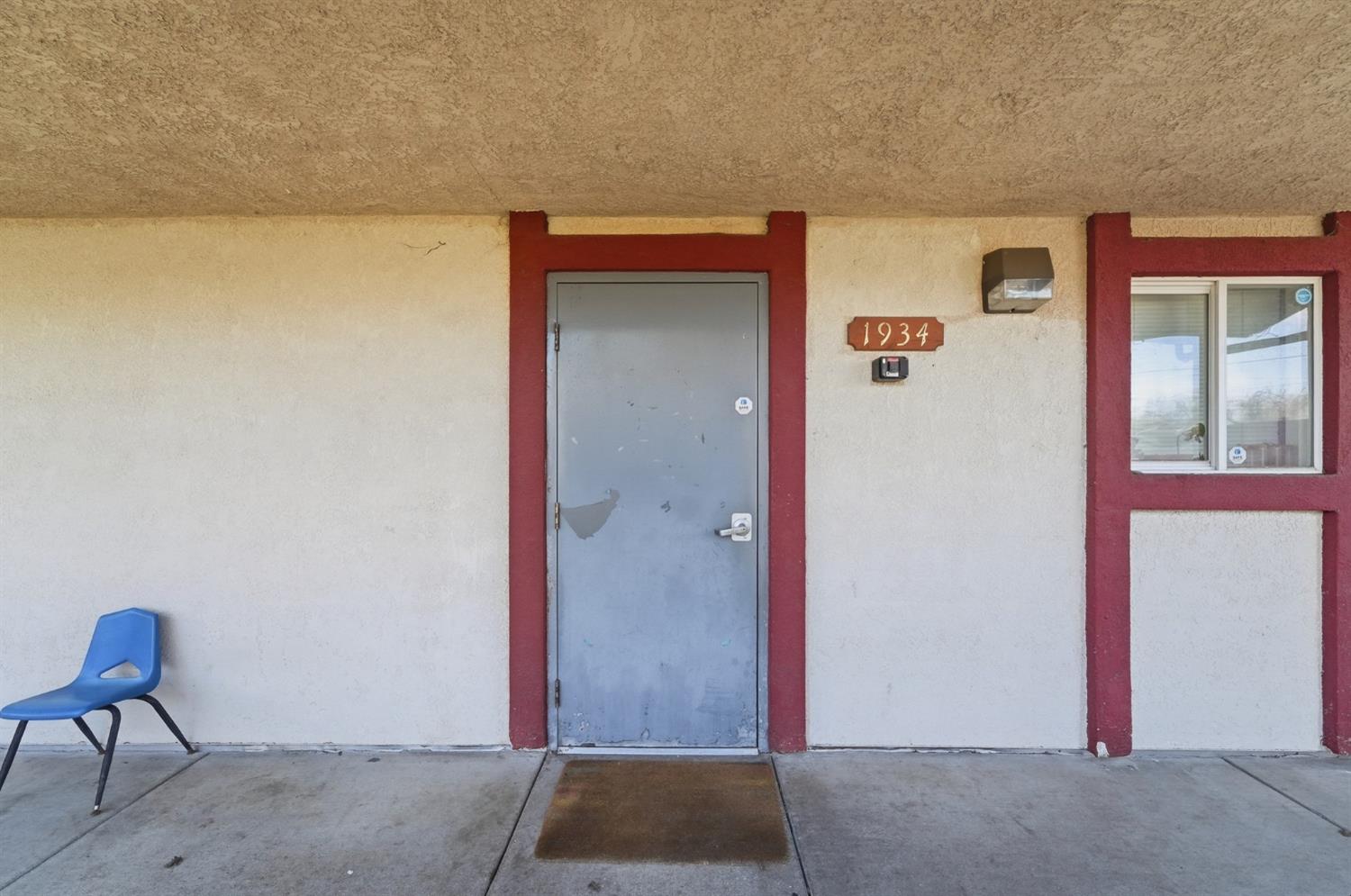 1934 G St, Modesto, CA 95354