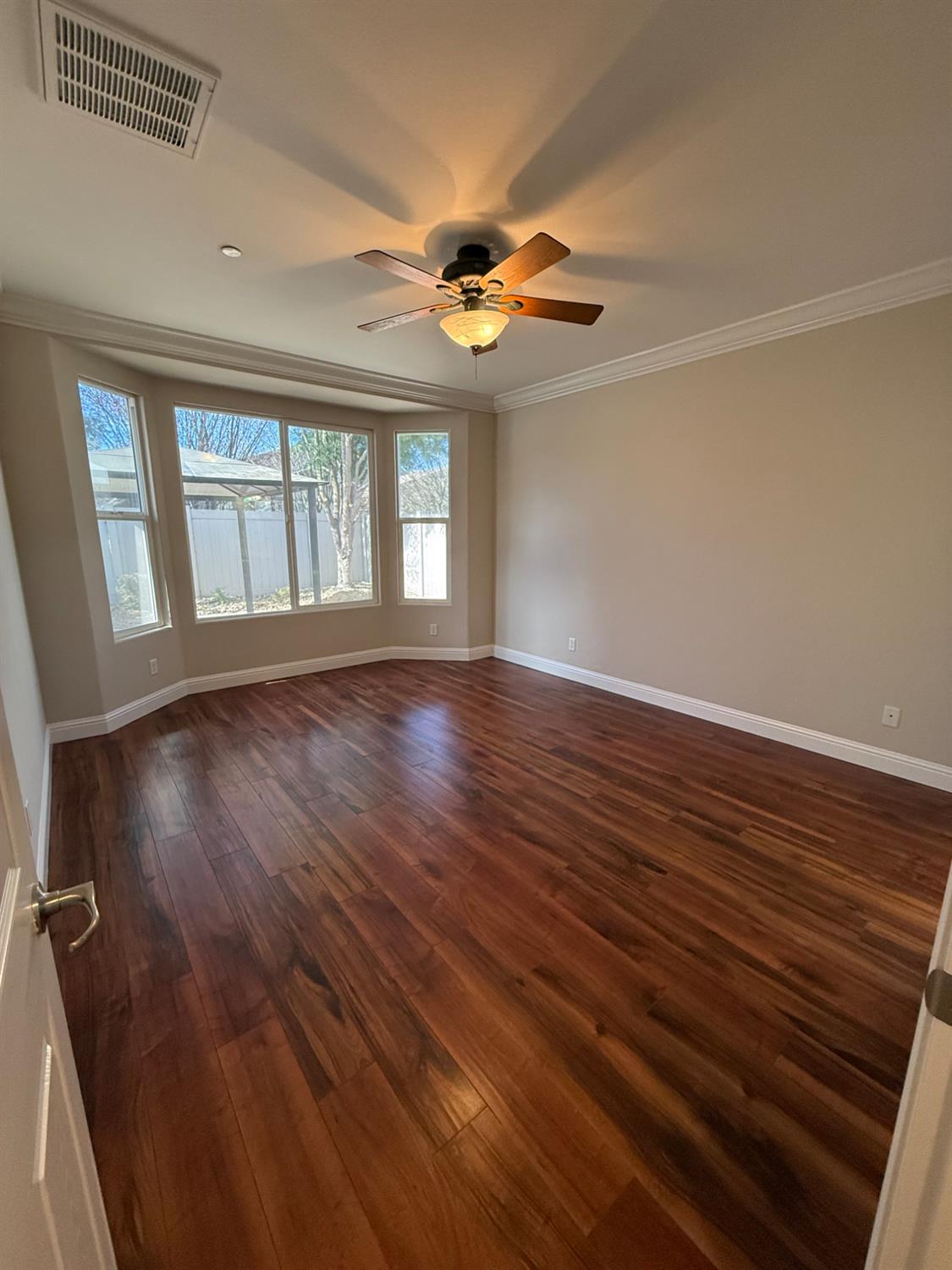 2443 Plumcreek Ln, Manteca, CA 95336